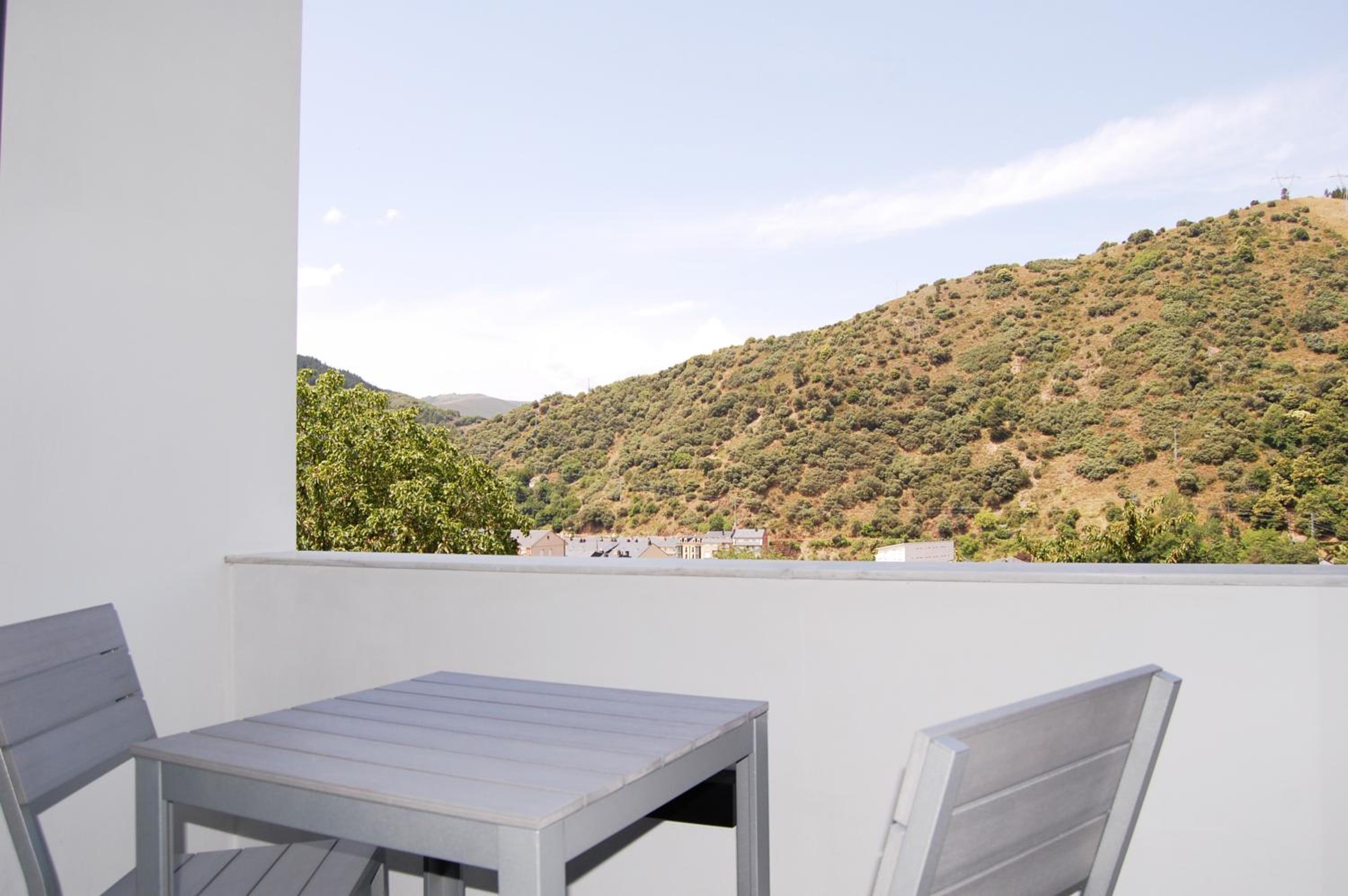 Hostal Tres Campanas