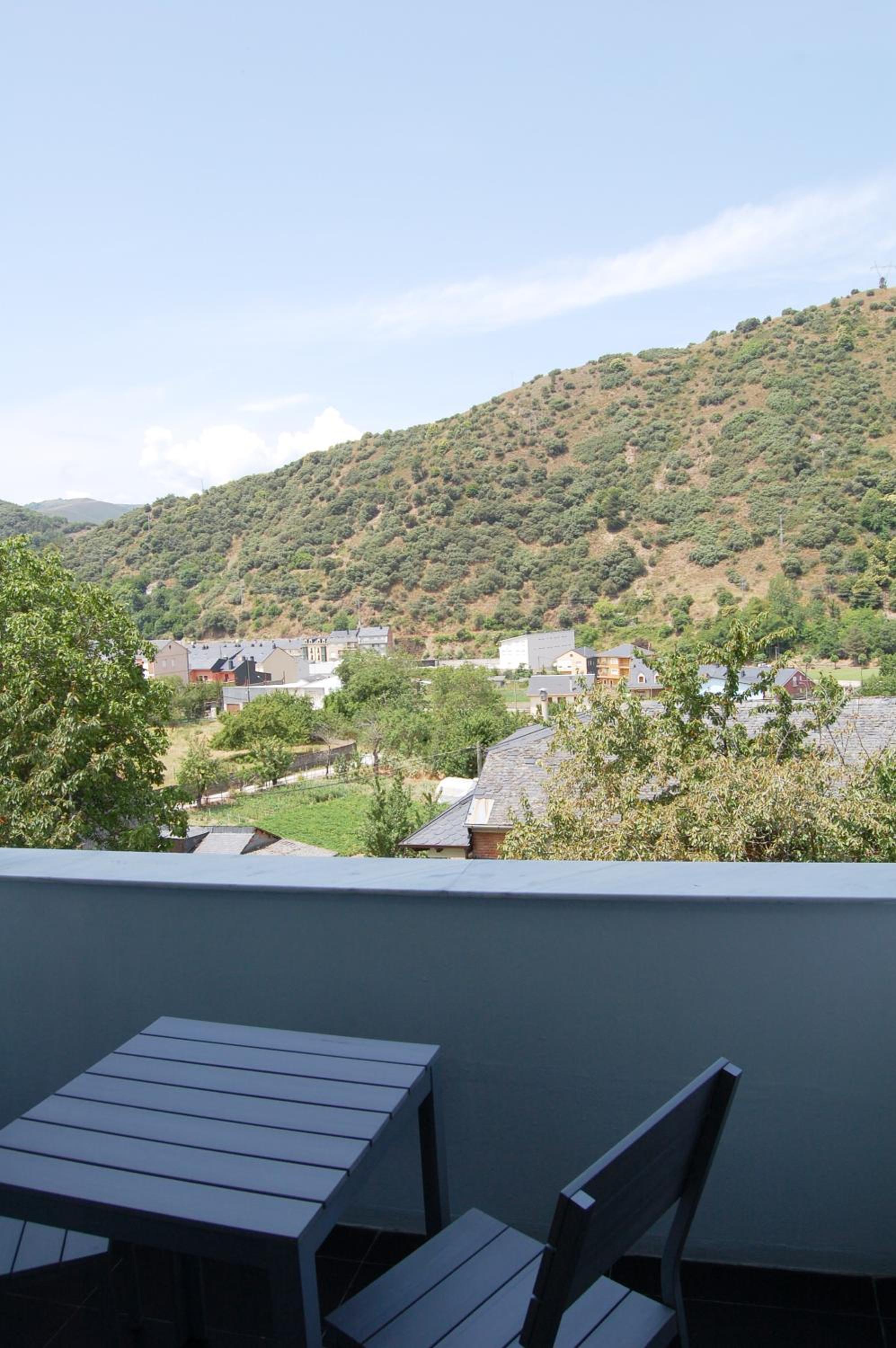 Hostal Tres Campanas