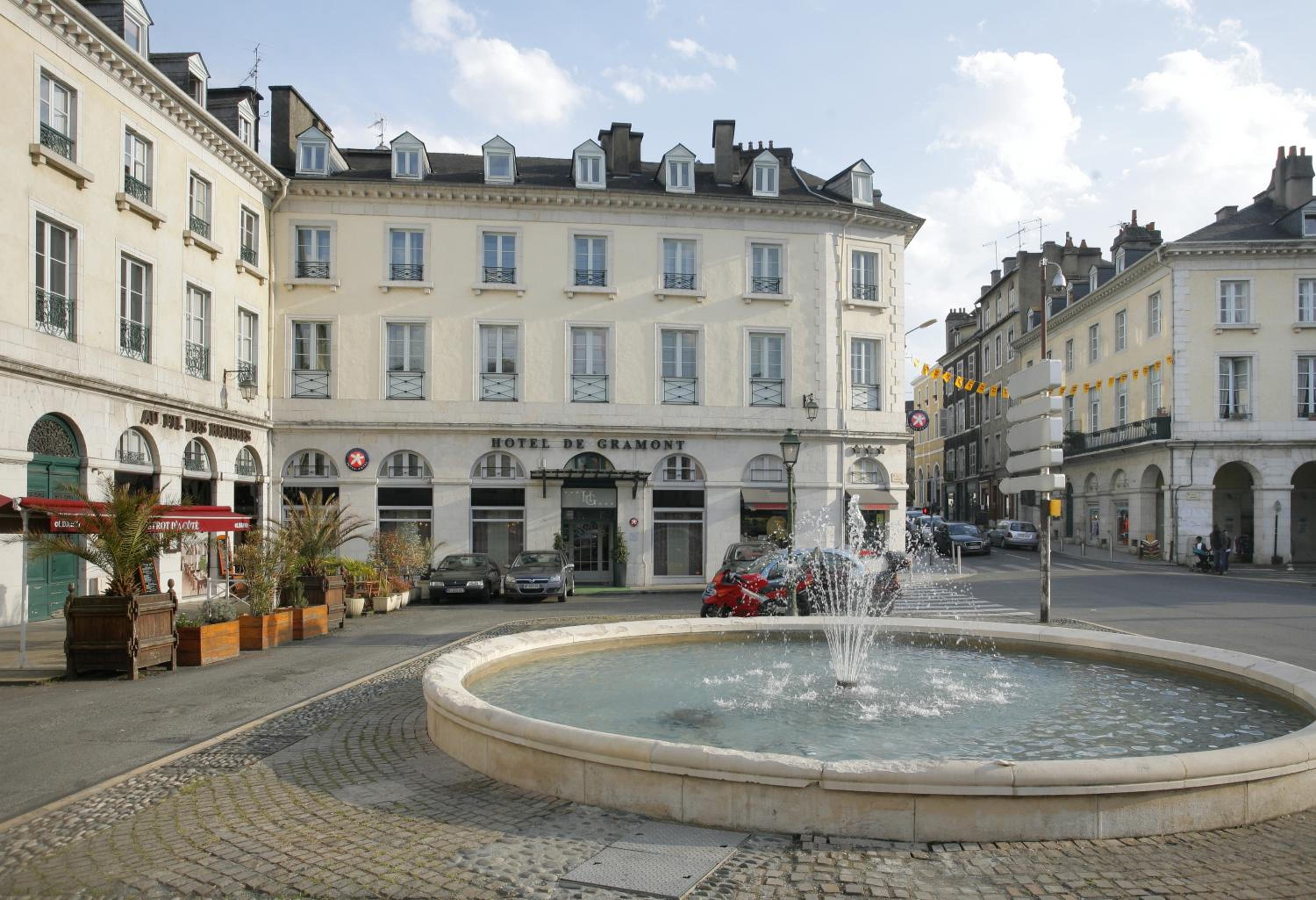 Pau Vacations - Hotel De Gramont - Property Image 1