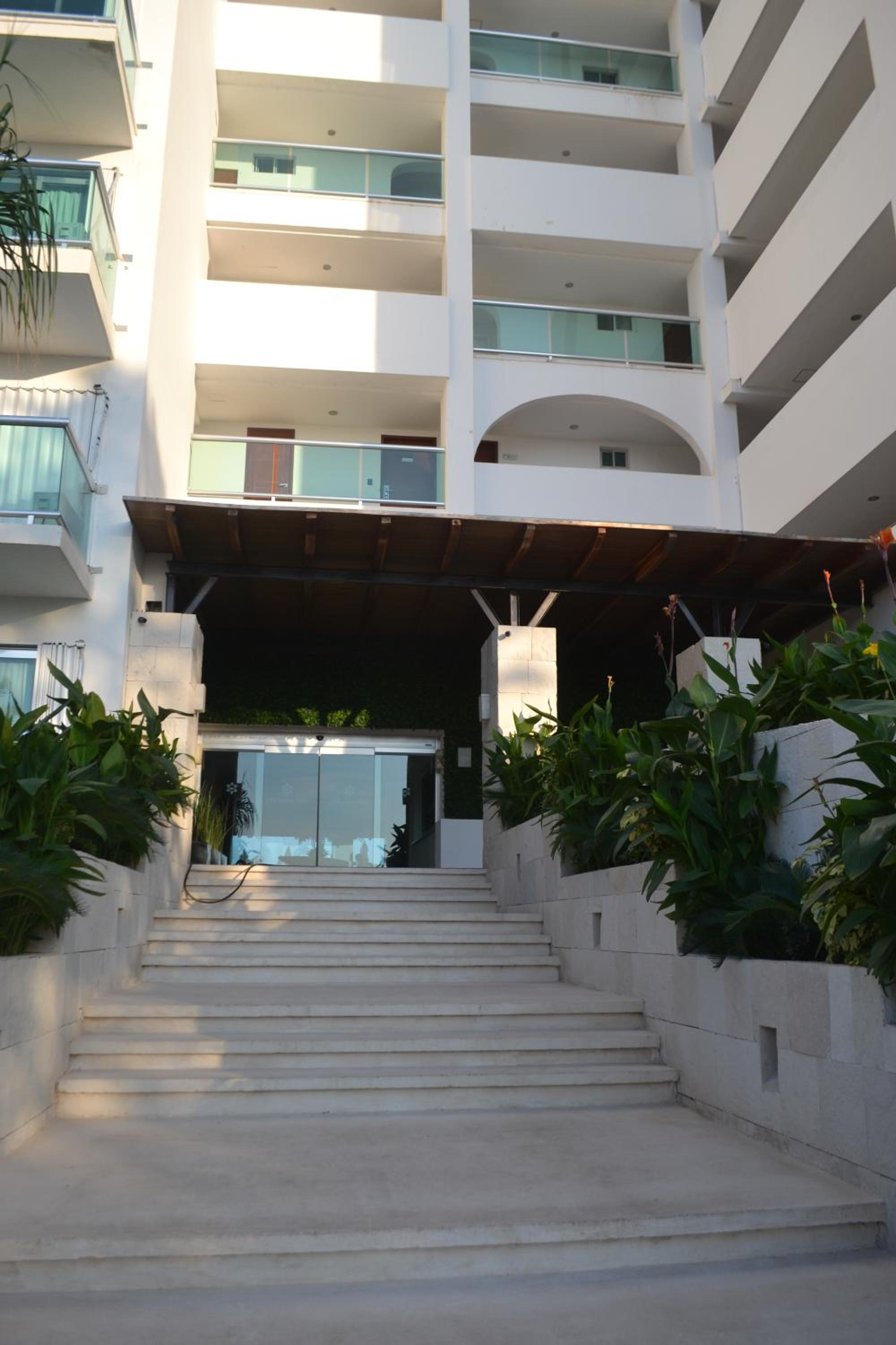 GIRASOL CONDO CANCUN BEAcH