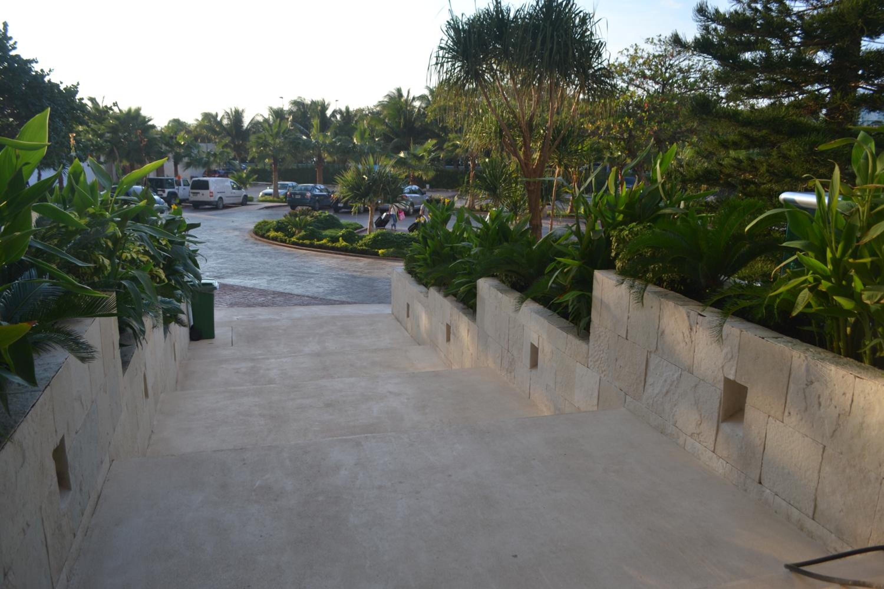 GIRASOL CONDO CANCUN BEAcH
