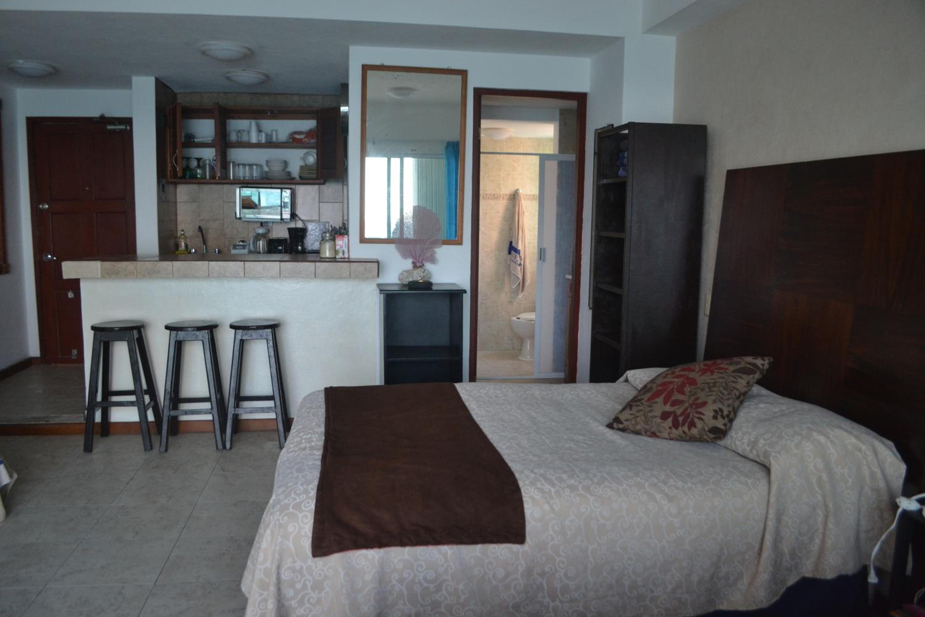 GIRASOL CONDO CANCUN BEAcH