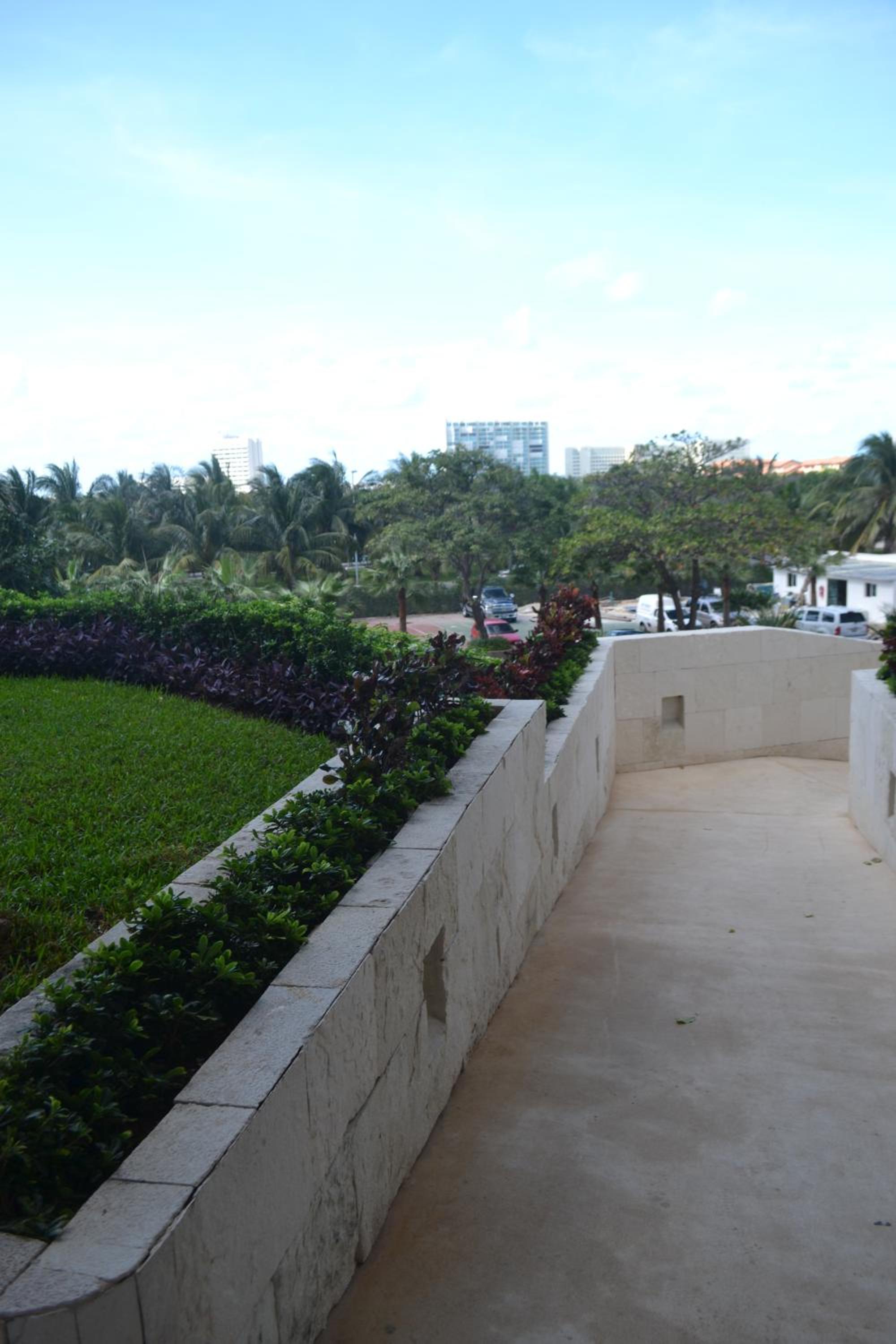 GIRASOL CONDO CANCUN BEAcH