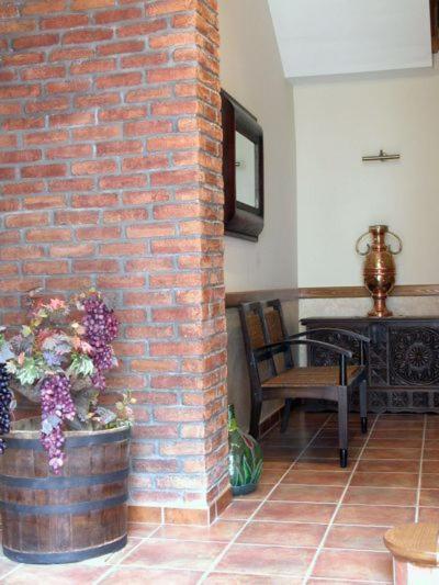 Hostal la Cepa view 3