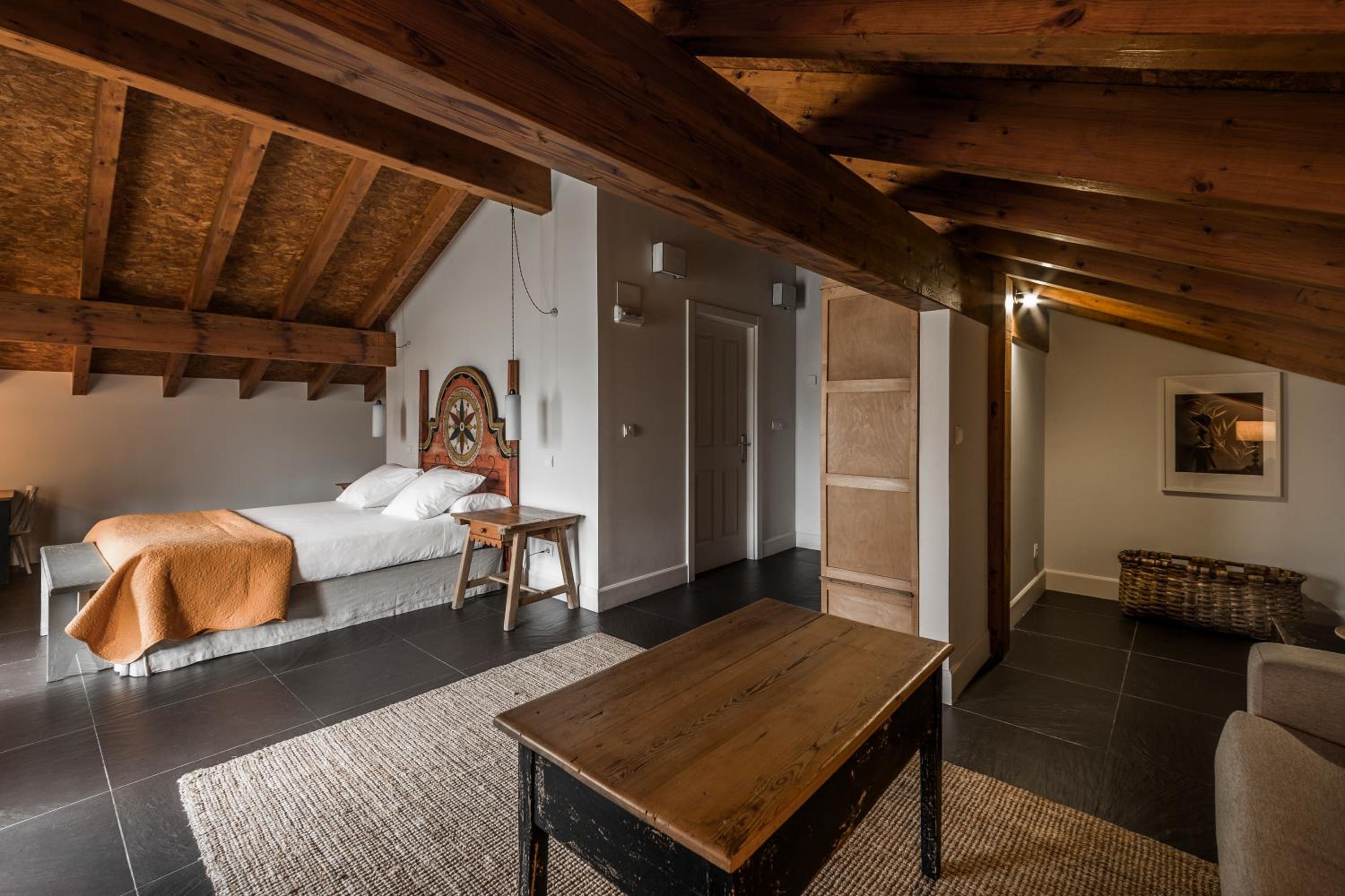 Errota-Barri Caserio Boutique
