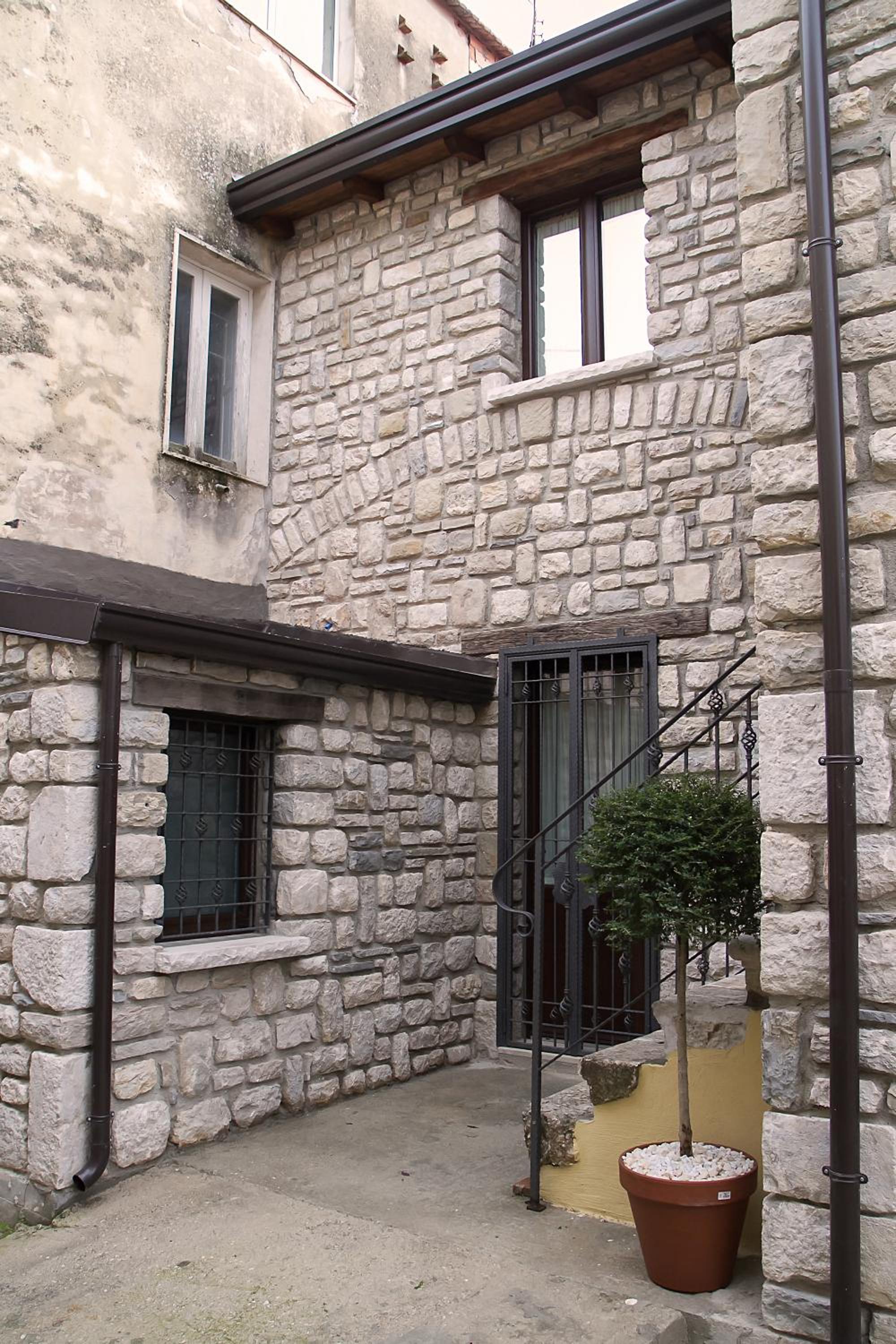 Photo 20