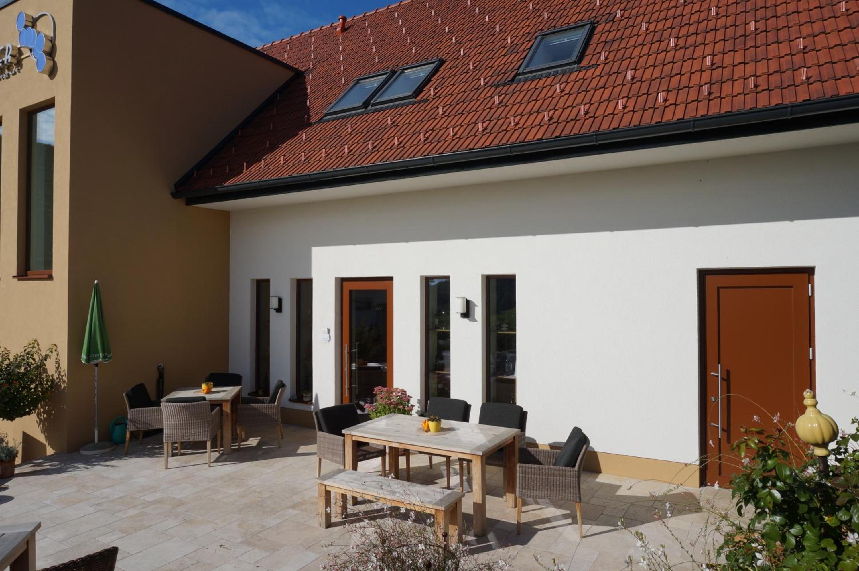 Weingut und Gästezimmer Perner