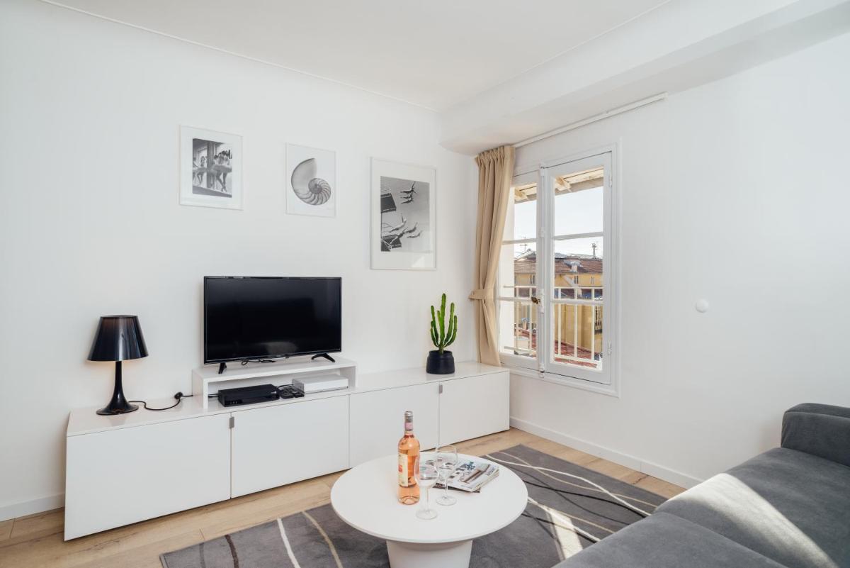 Oli's Flat Nice photo 2