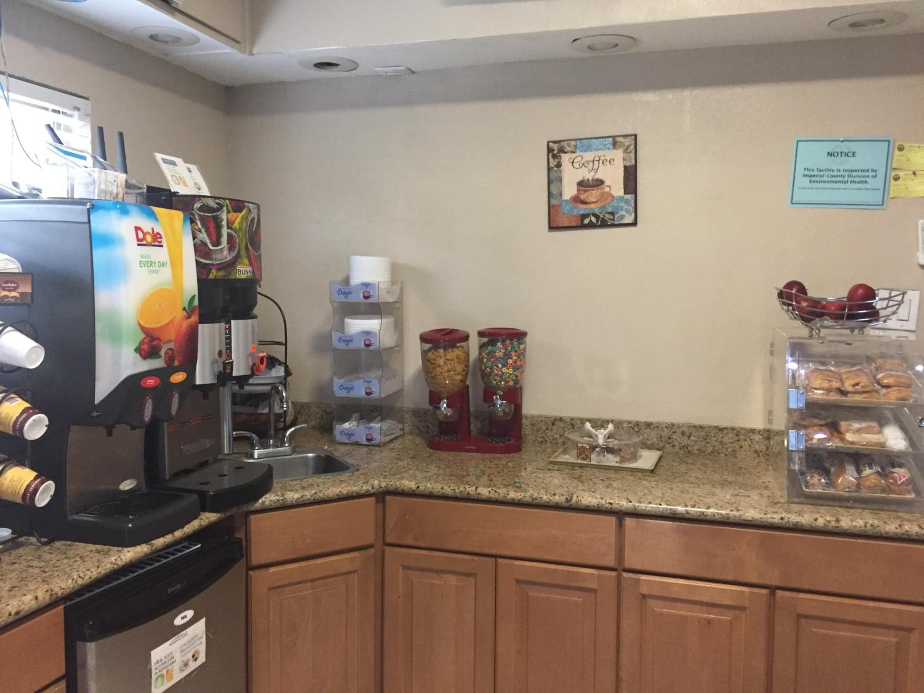 Townhouse Inn and Suites