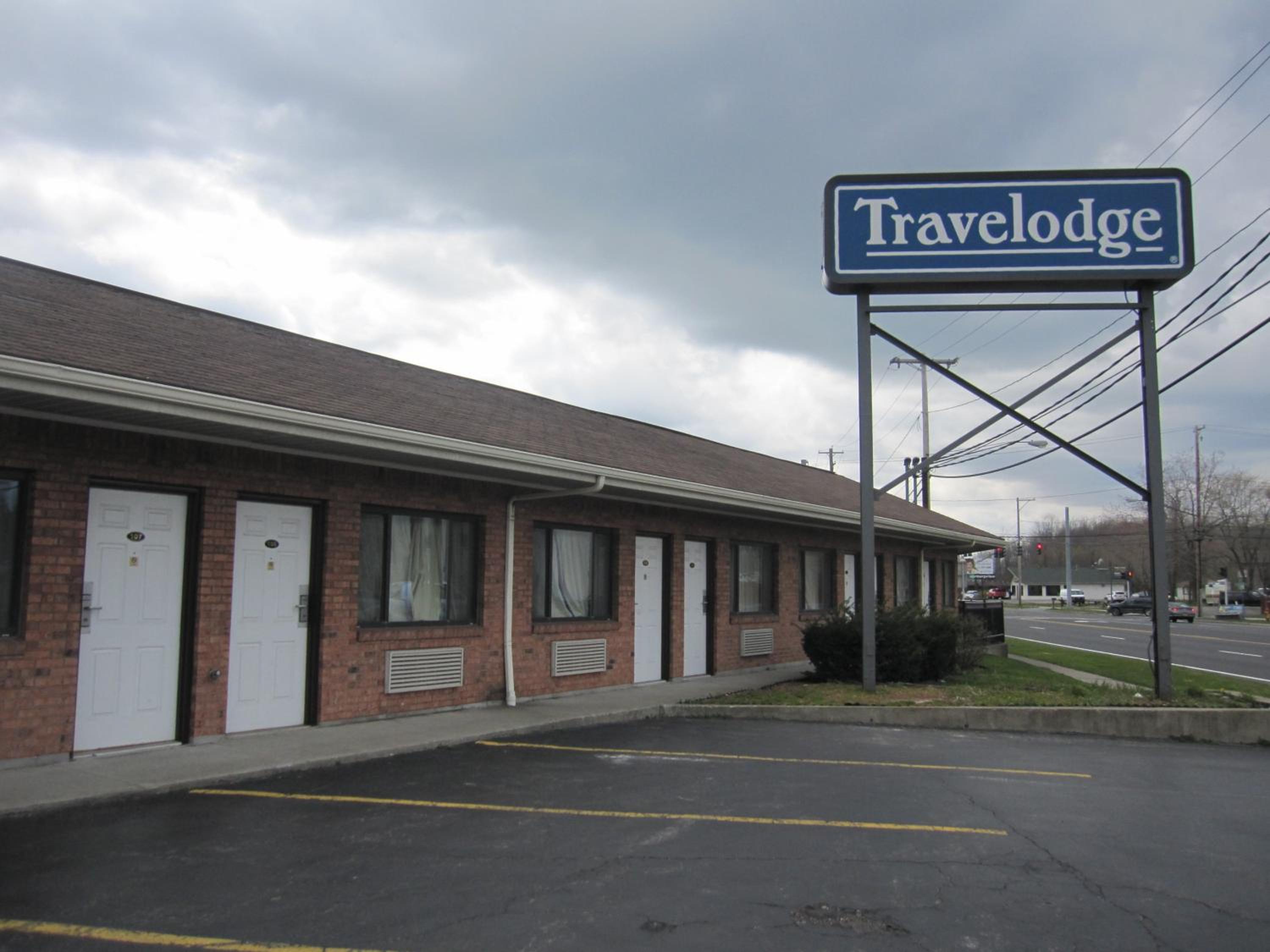 Travelodge by Wyndham Niagara Falls - New York view 3