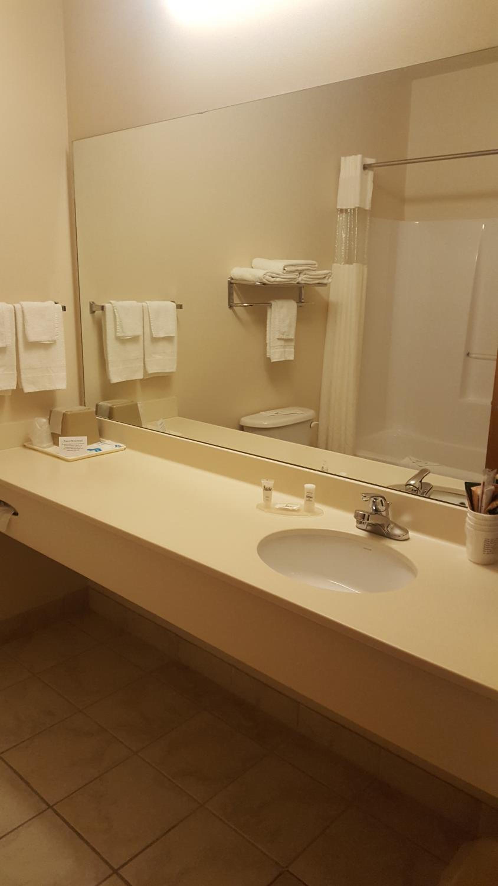Troy Vacations - The Rutledge Inn - Property Image 3