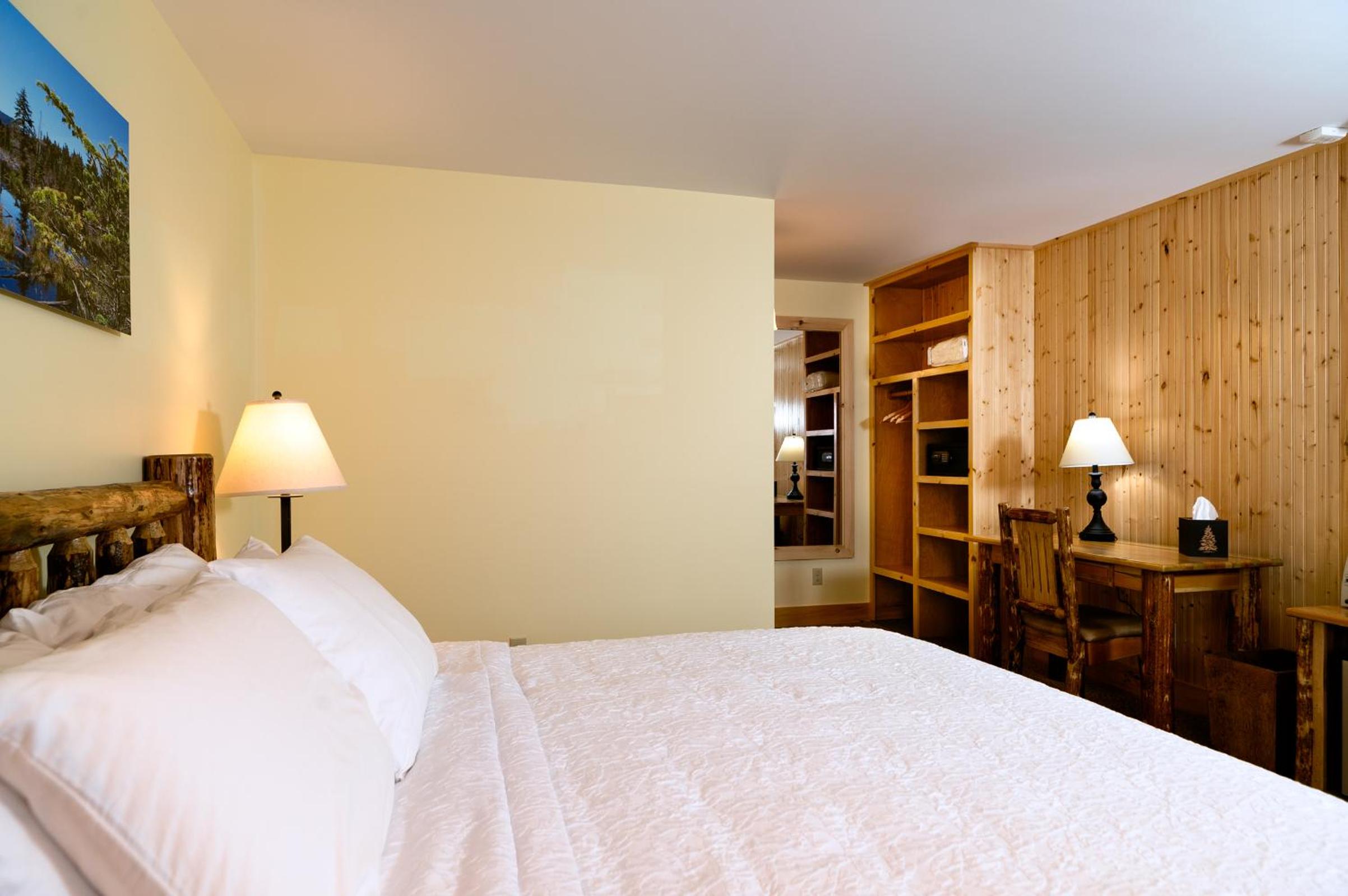 Adirondack Spruce Lodge