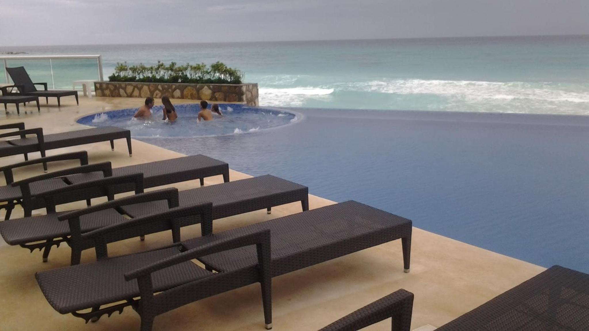 GIRASOL CONDO CANCUN BEAcH
