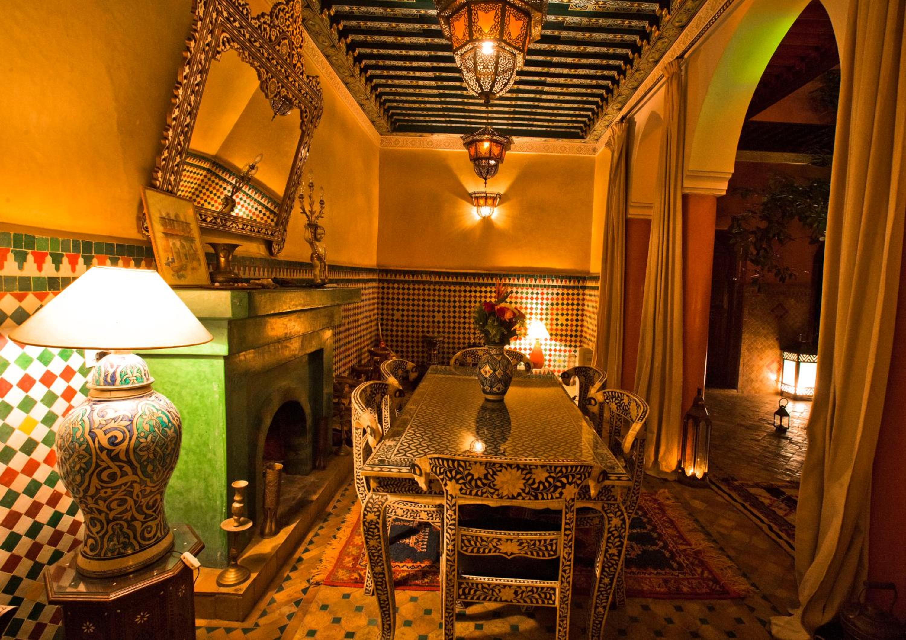 dining