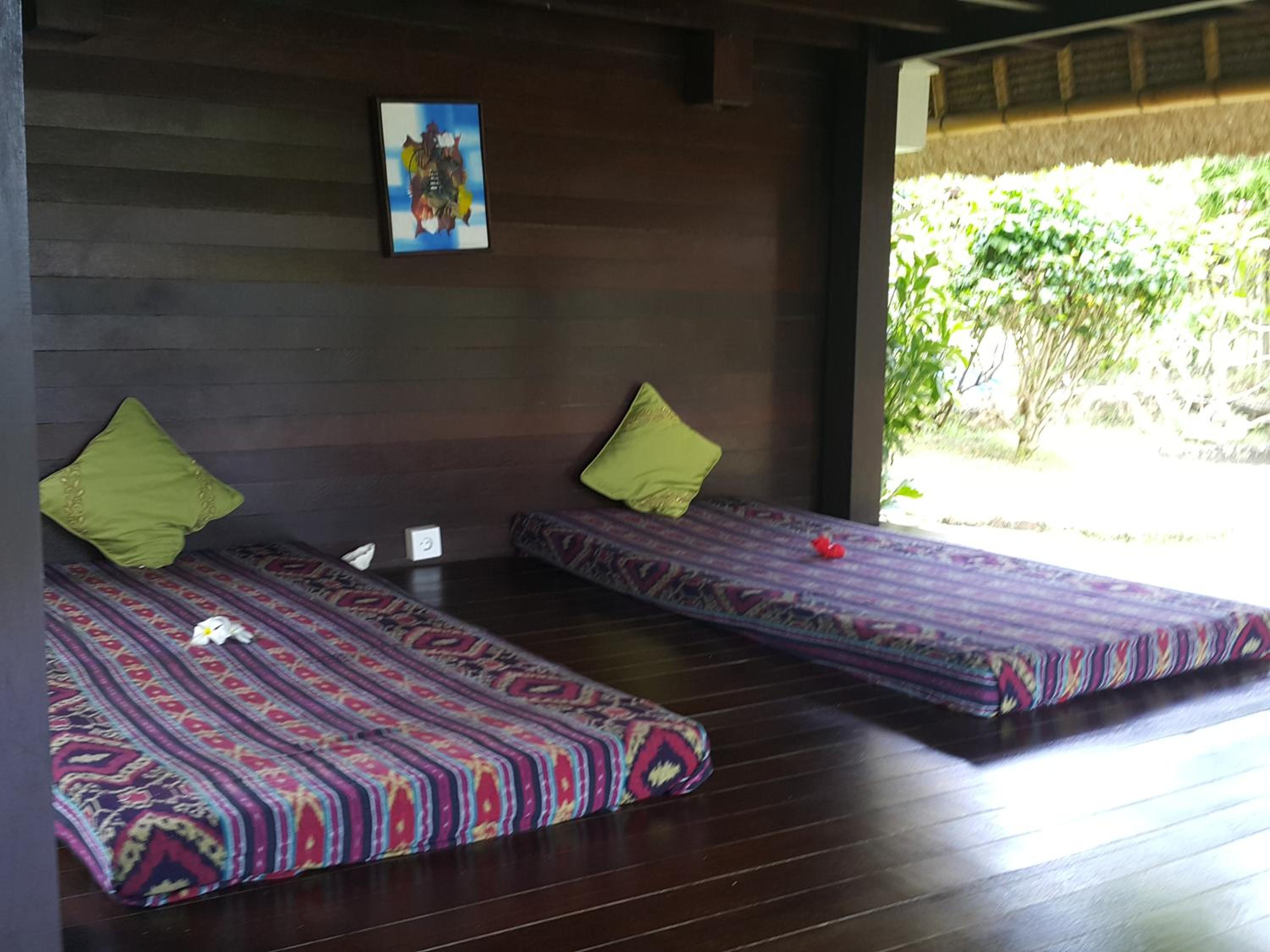 Nanuk's Bungalows