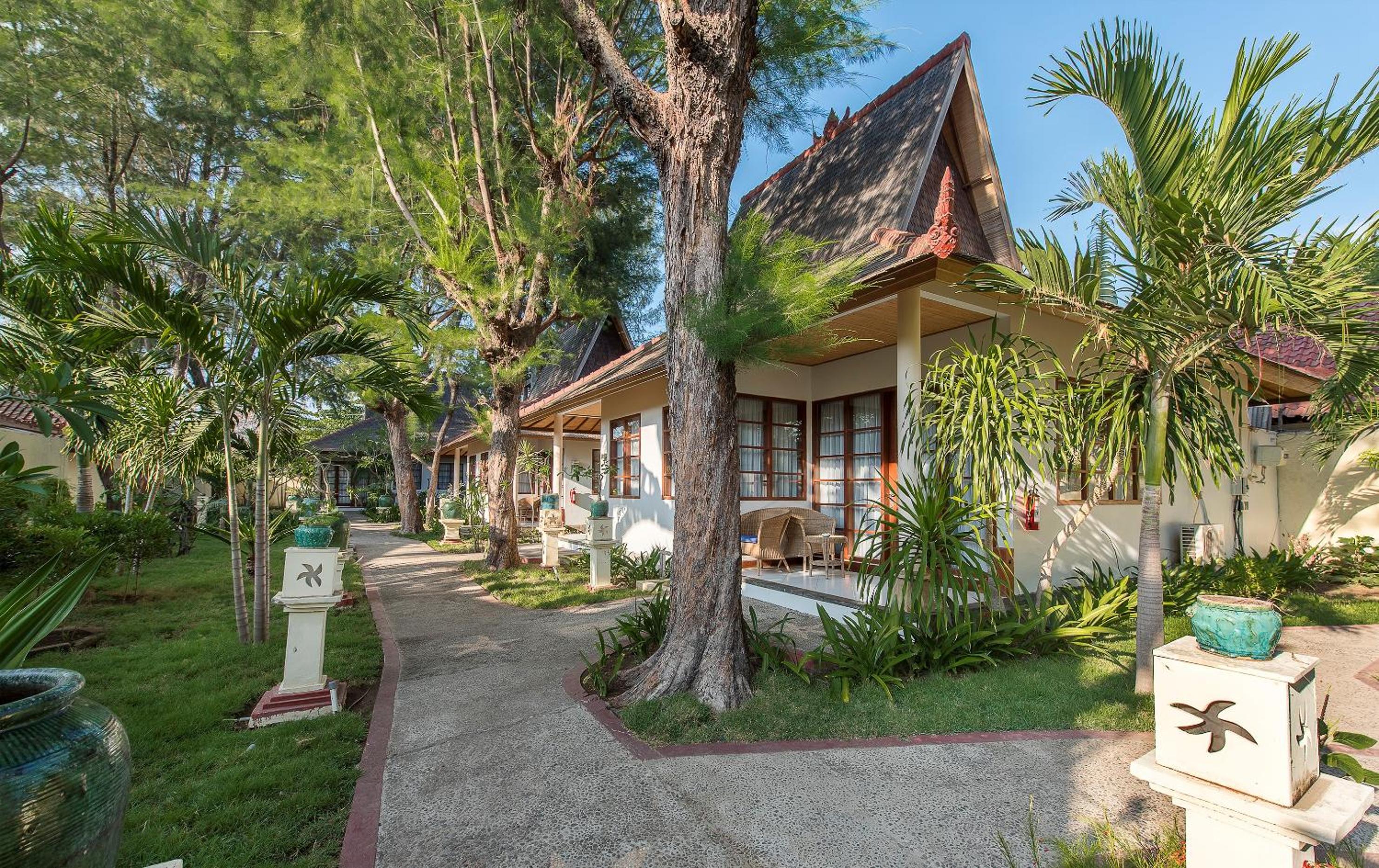 Villa Almarik Resort view 3