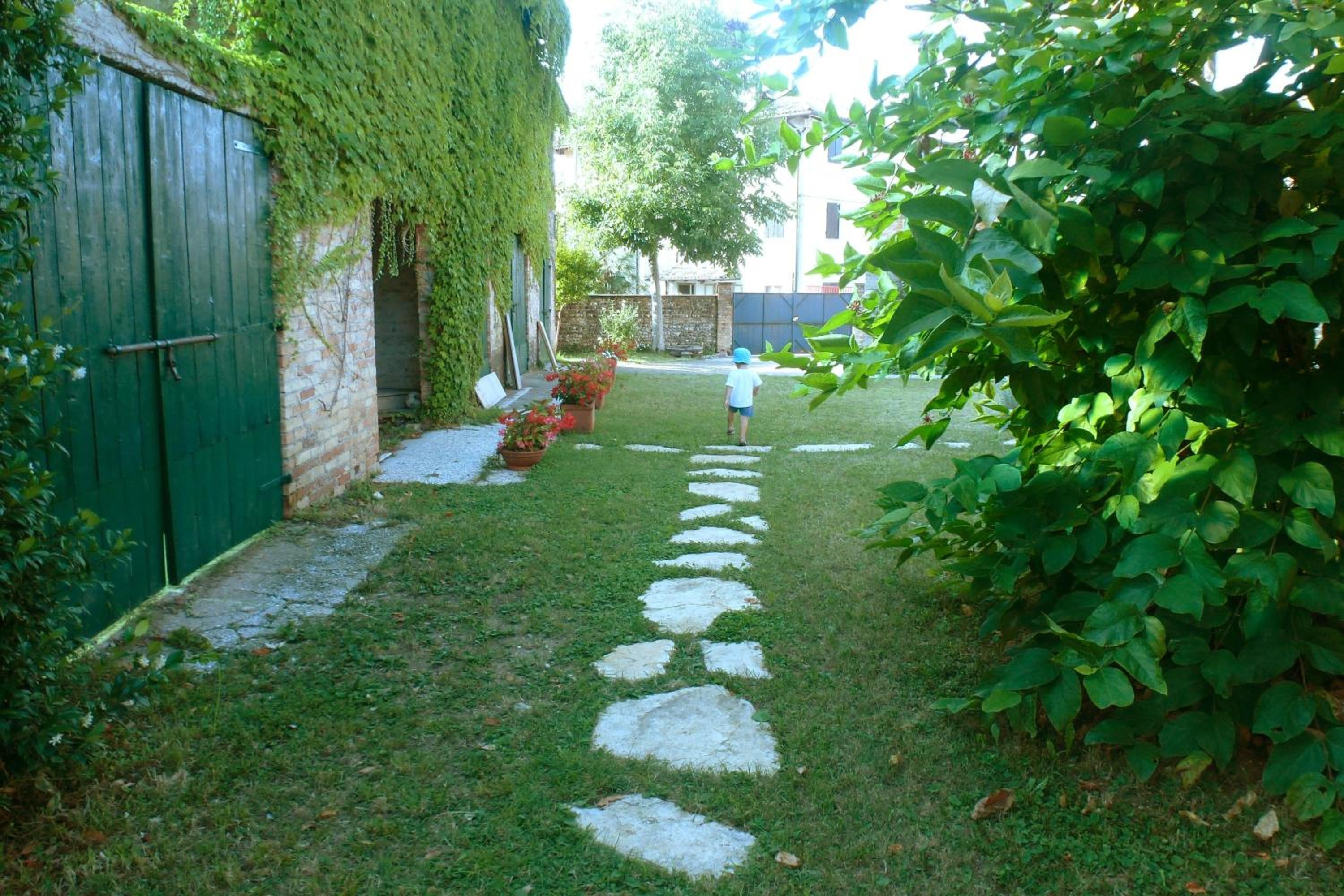 Photo 27