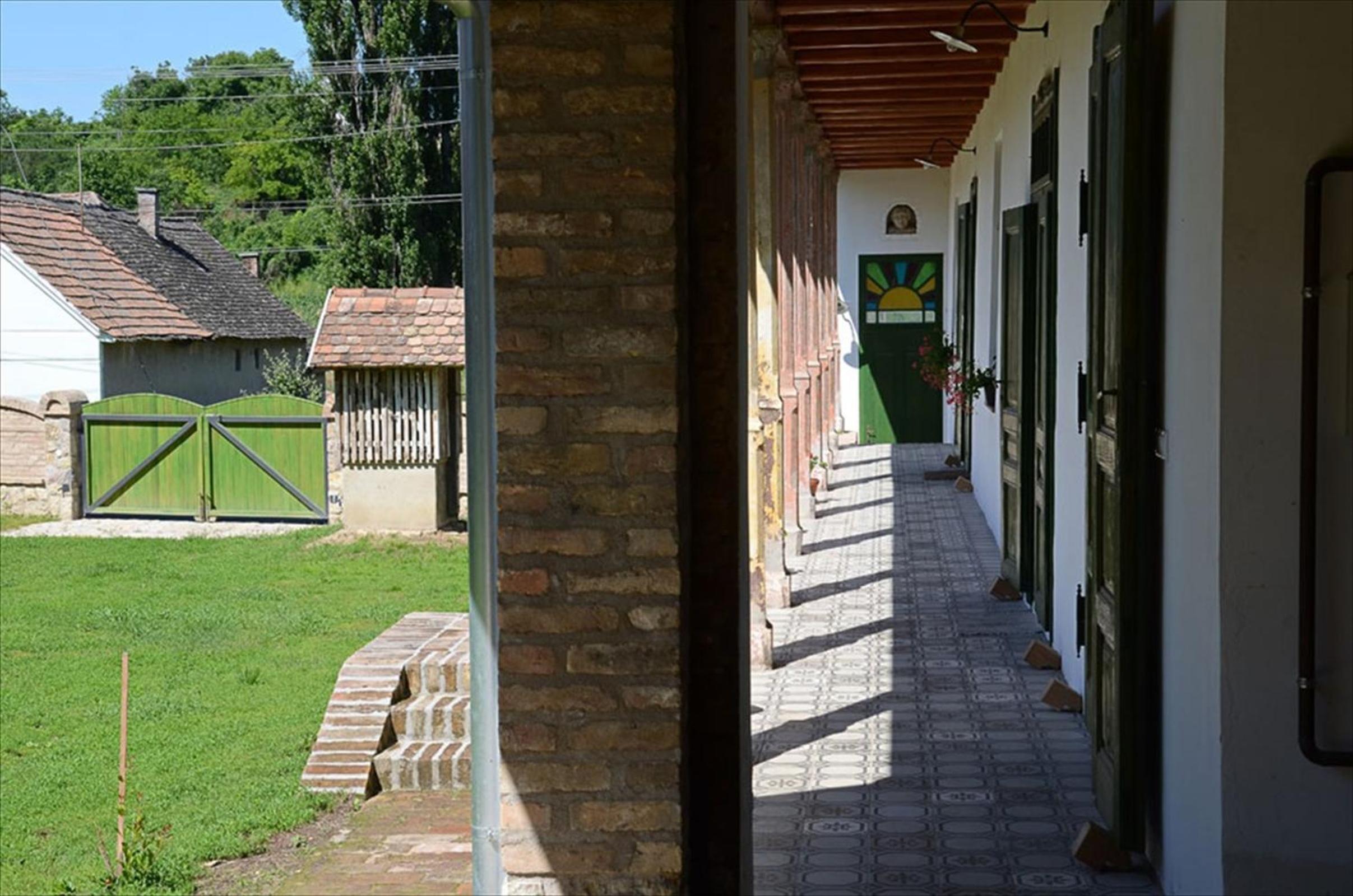 Photo 17