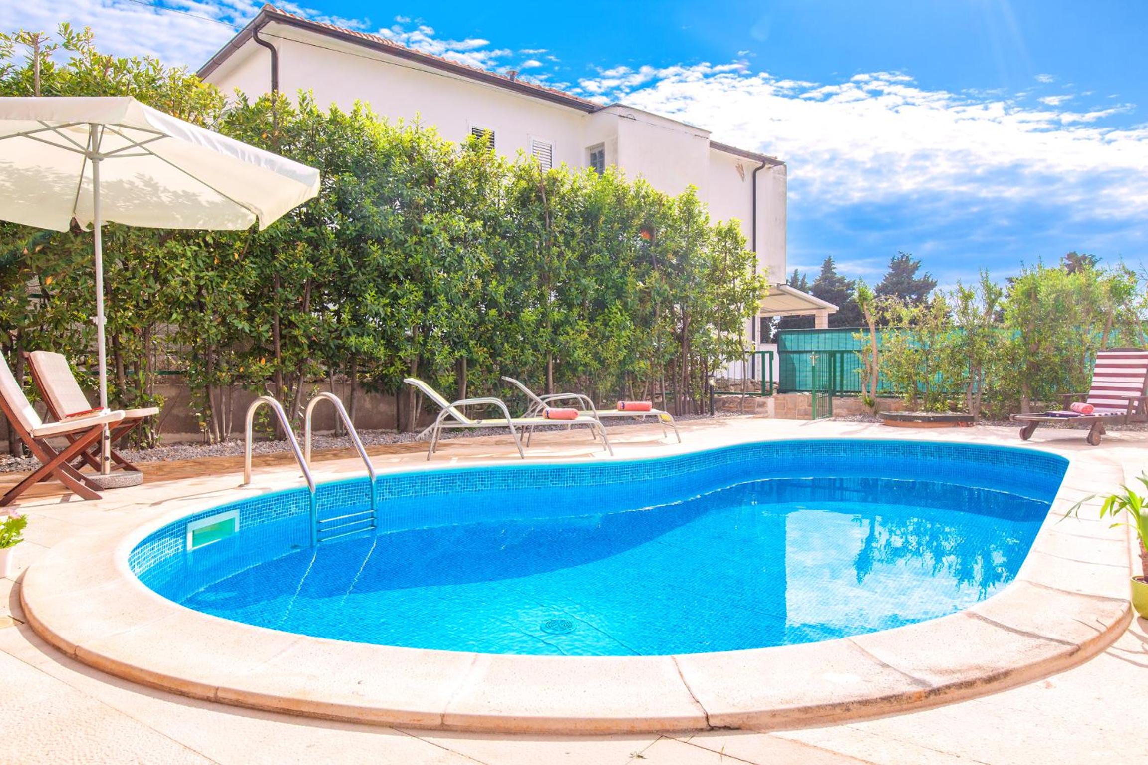 Villa Mare, free breakfast, 80 m from sea - DIRECT LANDLORD view 3