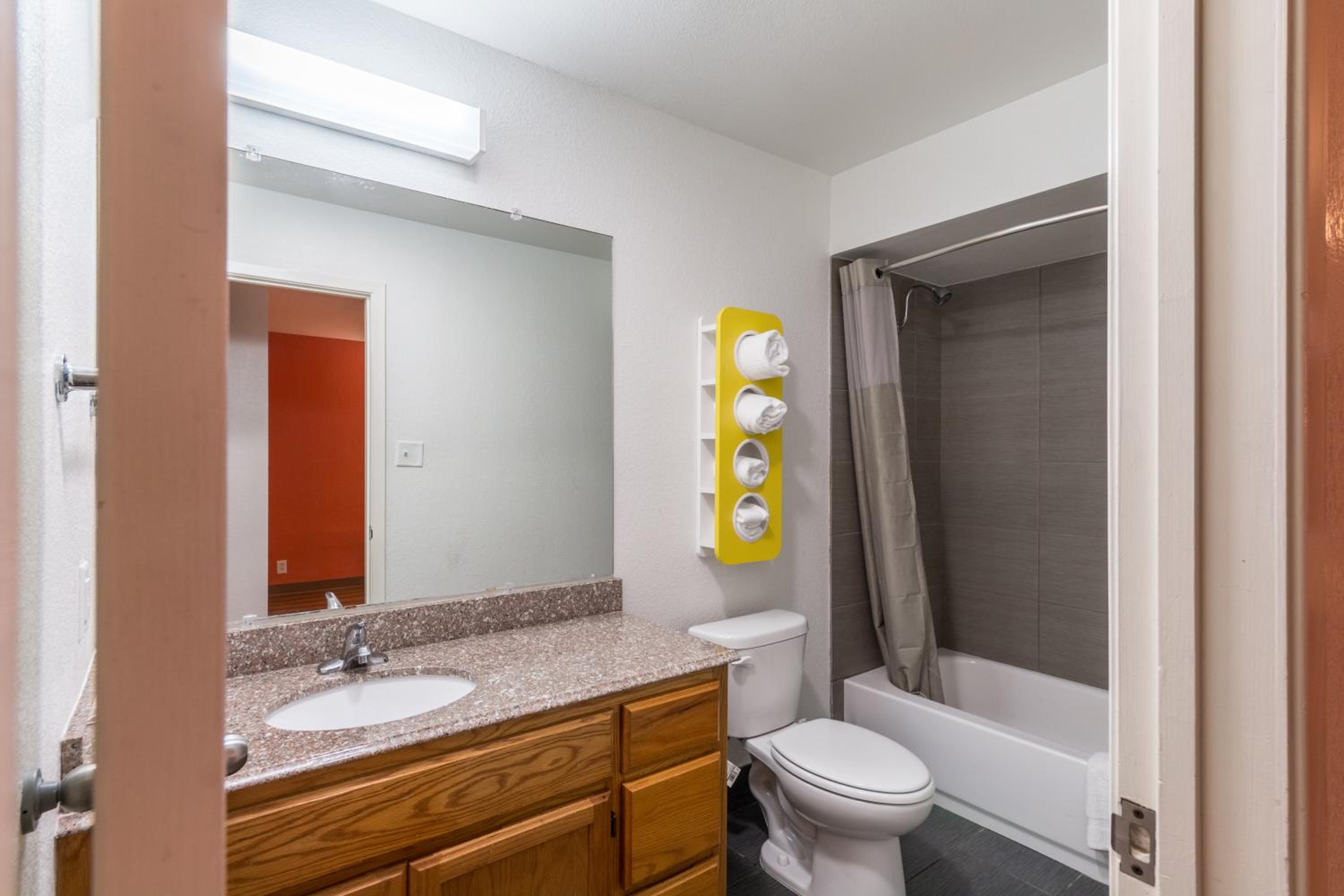 Motel 6-San Antonio, TX - South WW White Rd-4