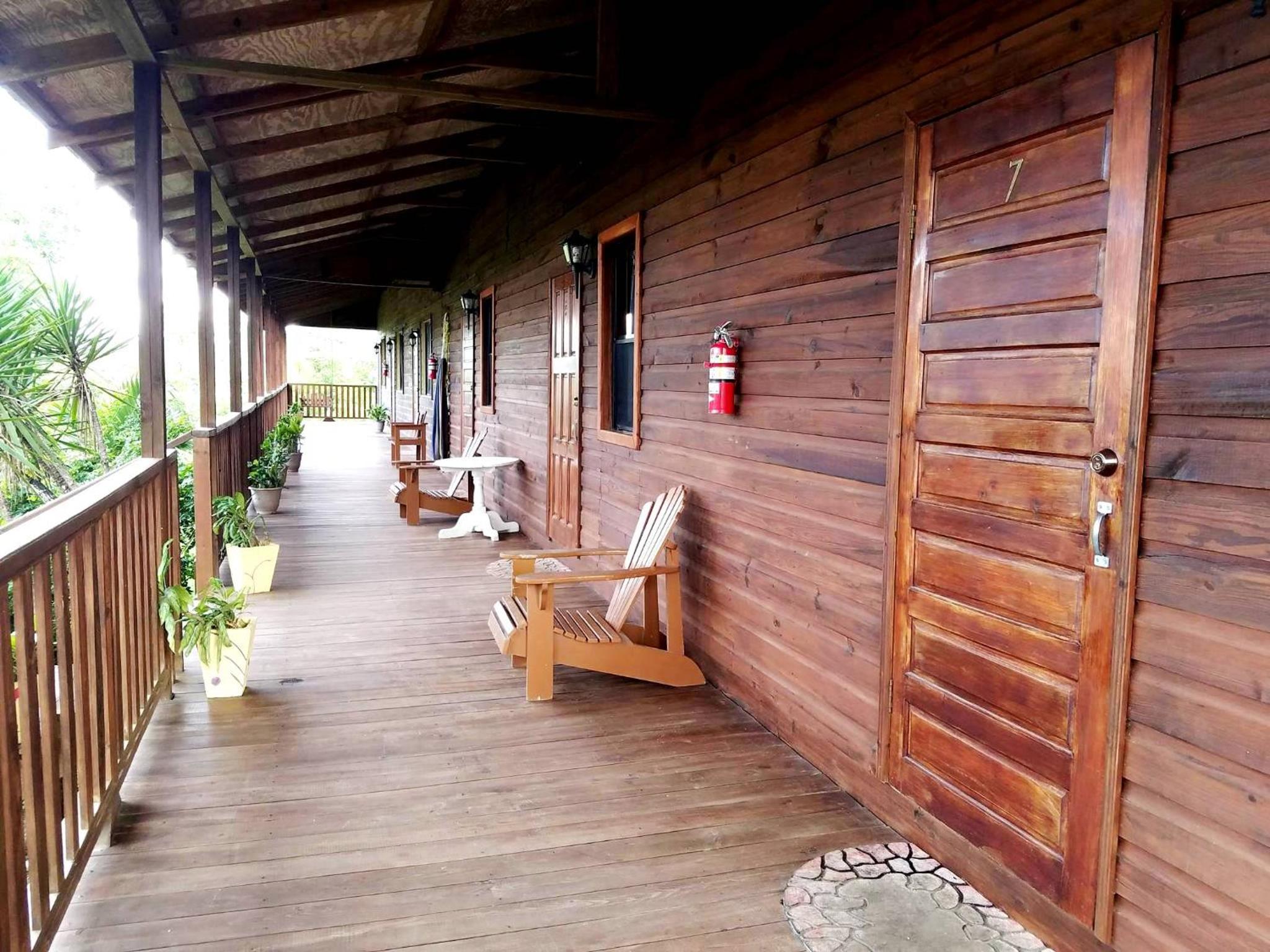 The Log Cab-Inn