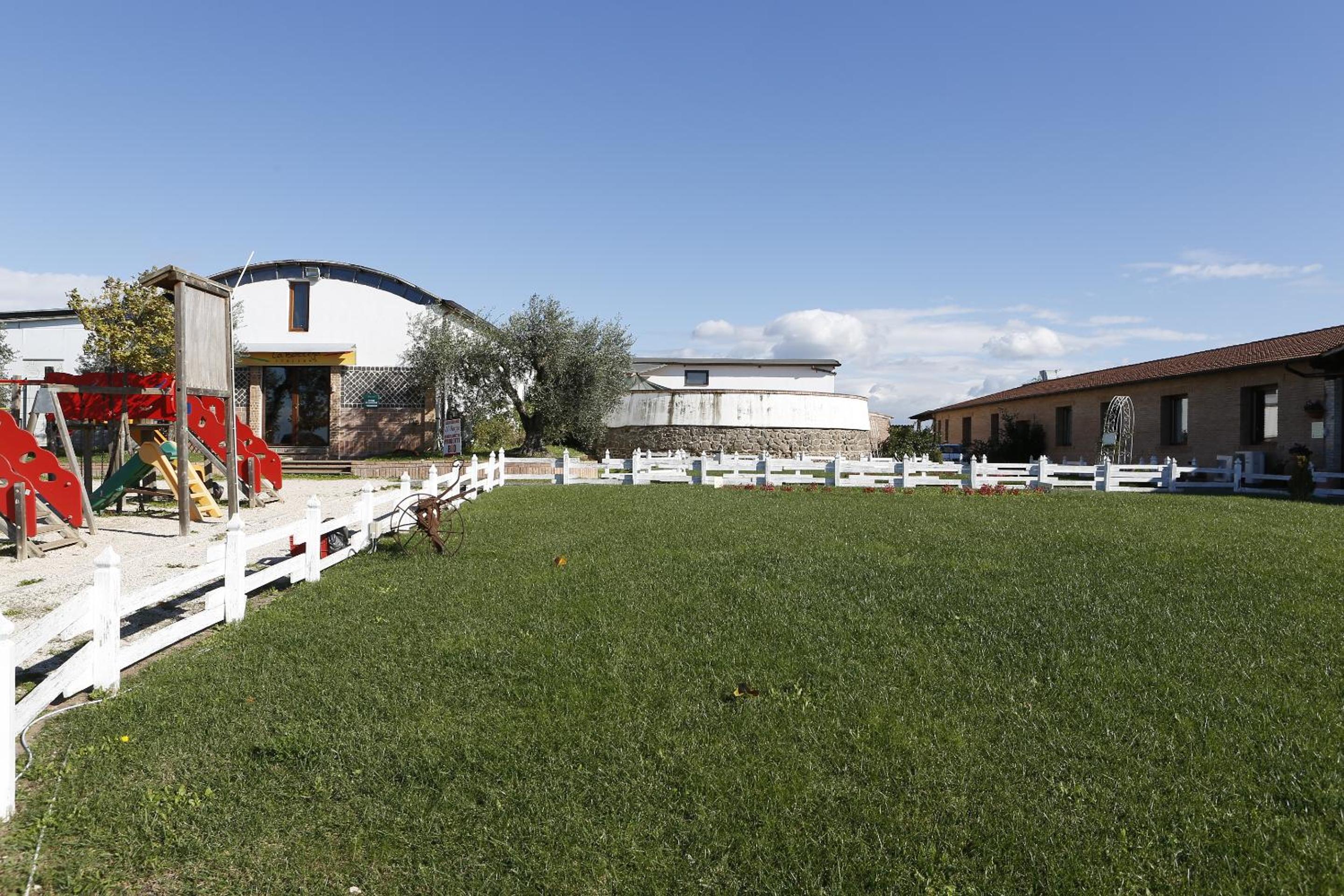 Photo 23