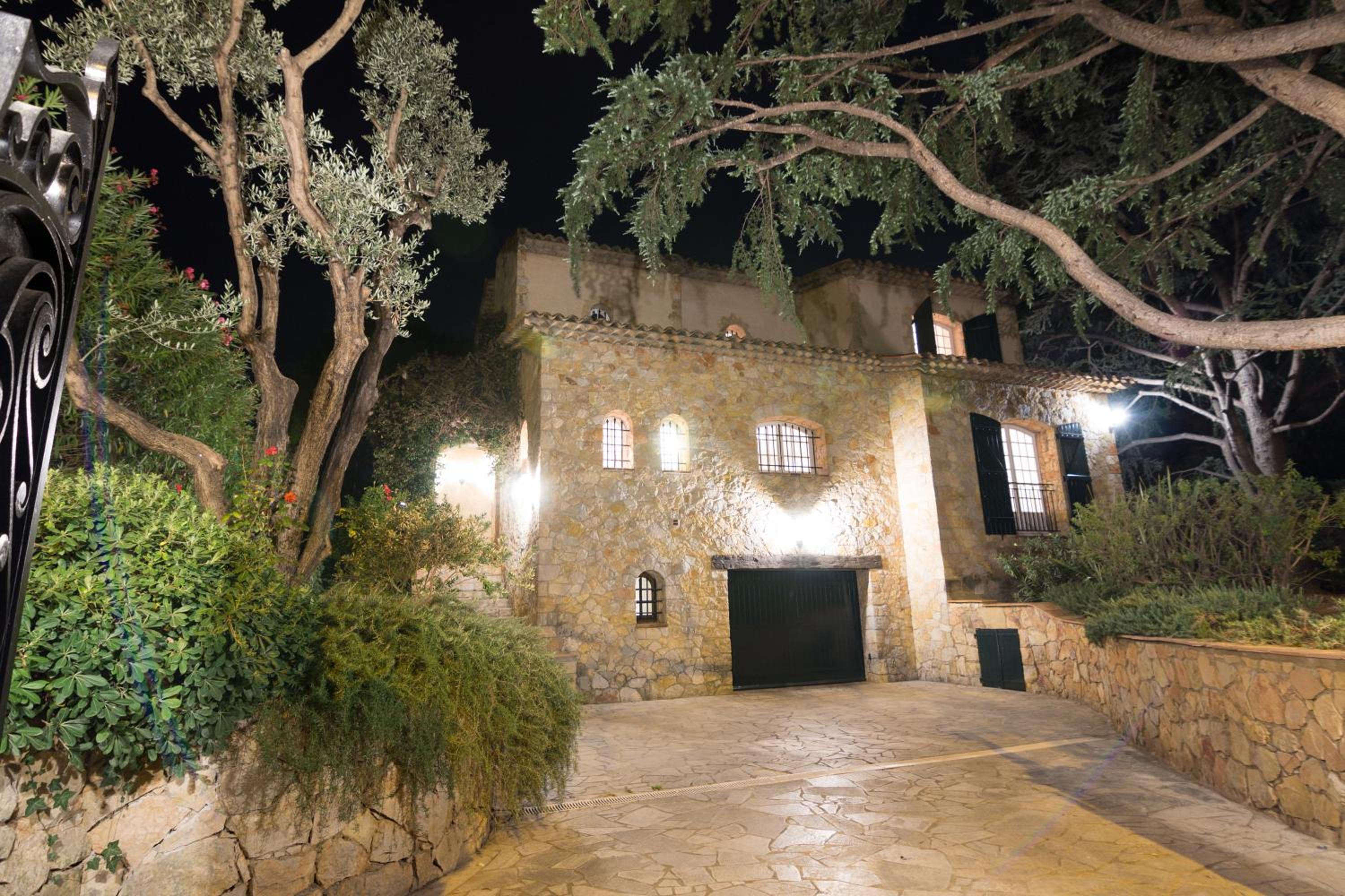 Photo 13