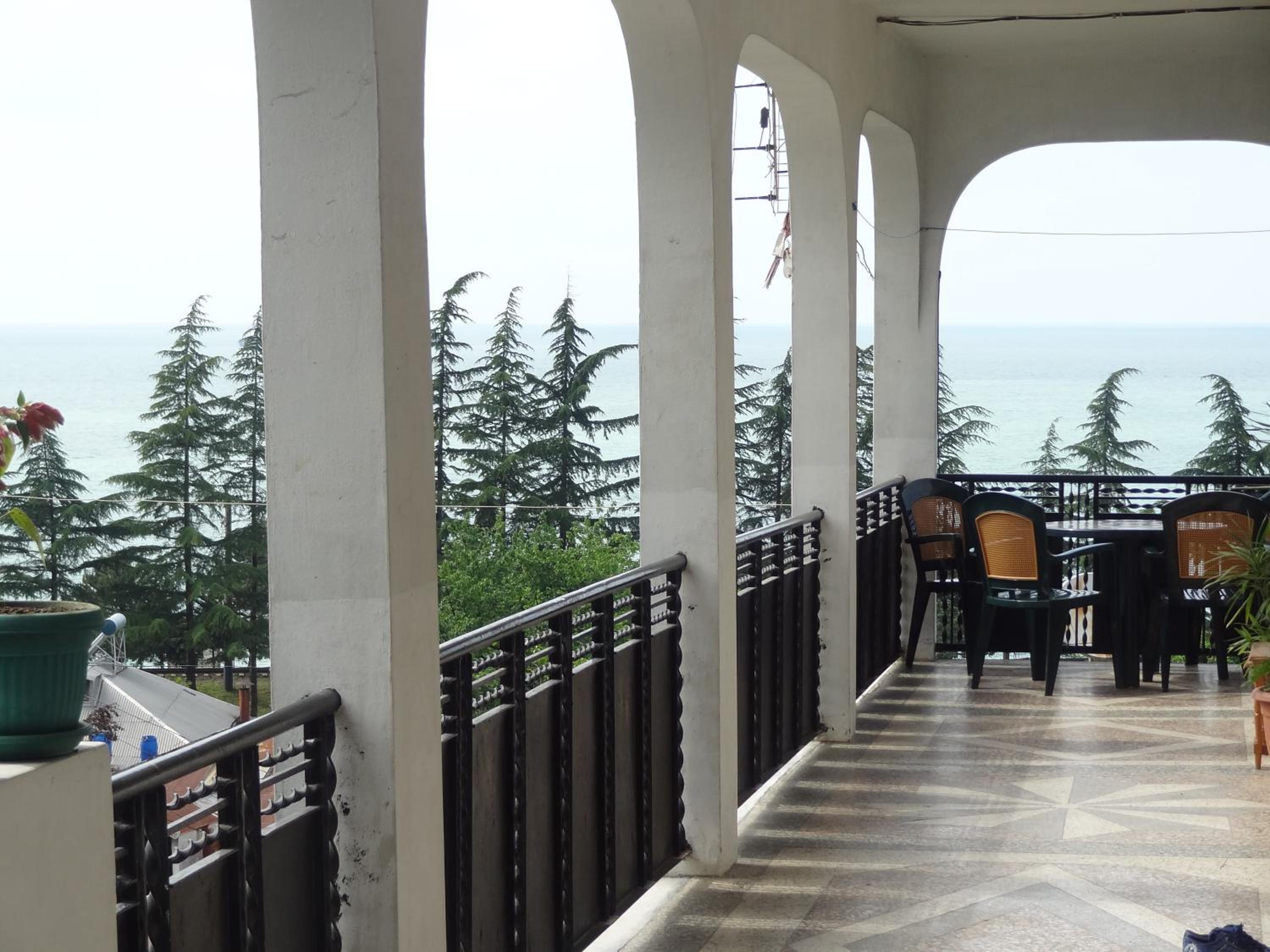 Guest House TeNi view 4