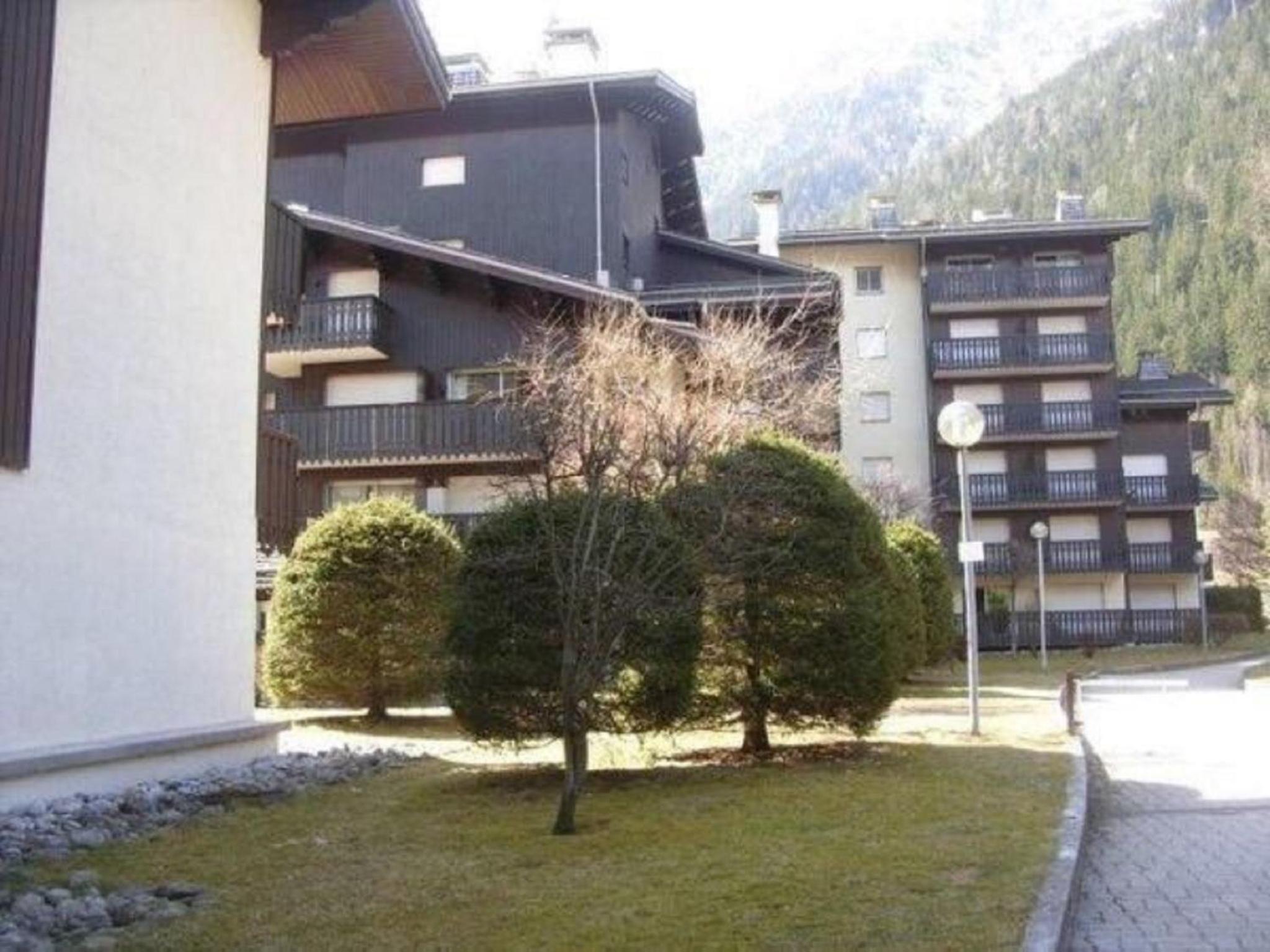 Apartment Clos du Savoy view 2