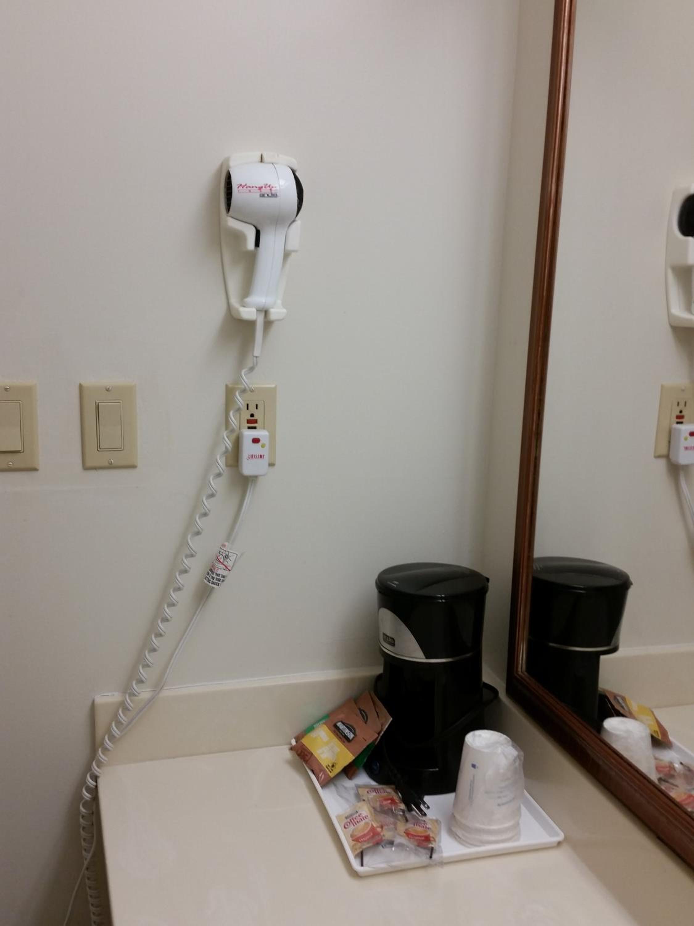 Brockville Vacations - Super 8 by Wyndham Brockville - Property Image 19