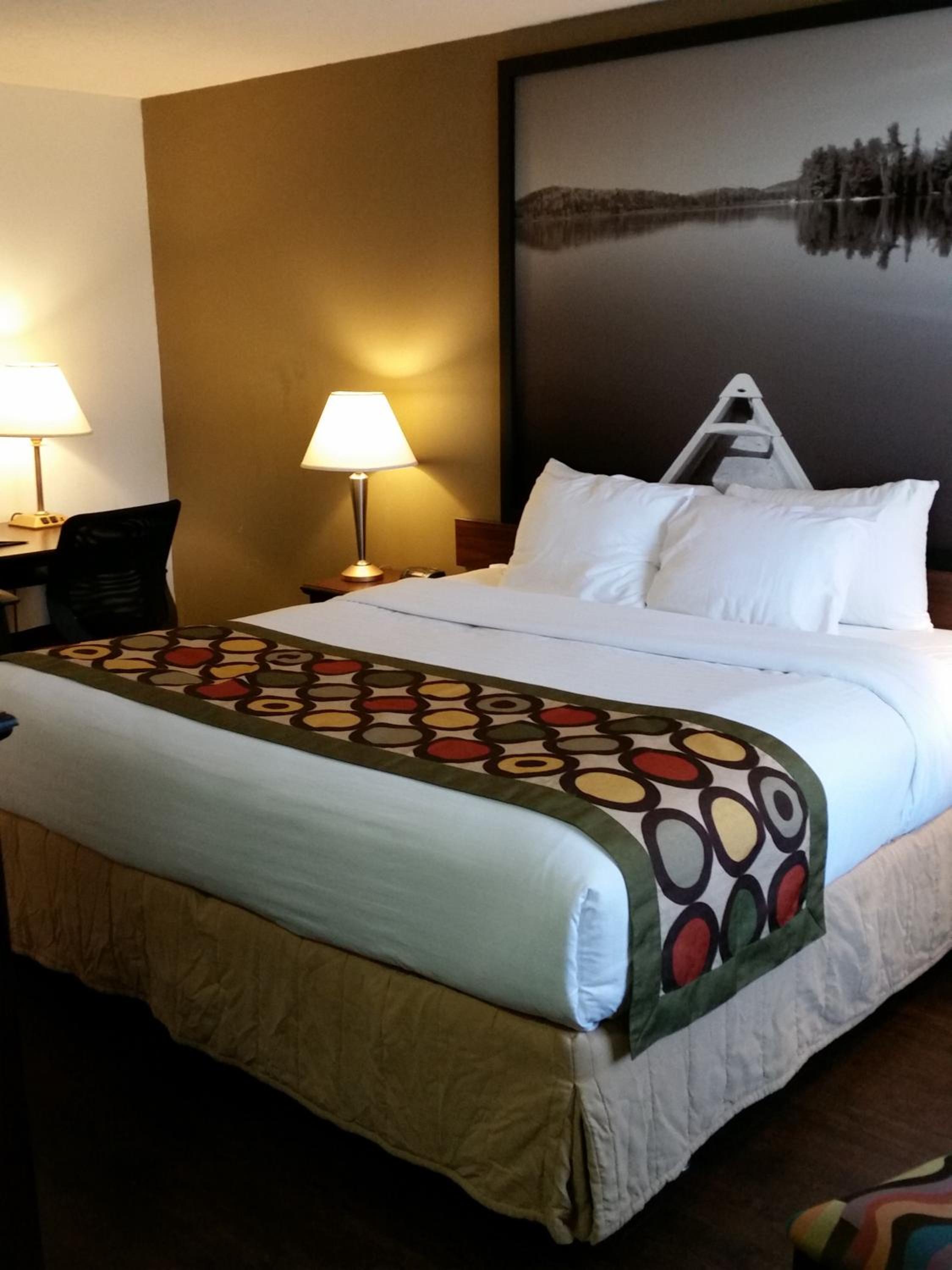 Brockville Vacations - Super 8 by Wyndham Brockville - Property Image 17