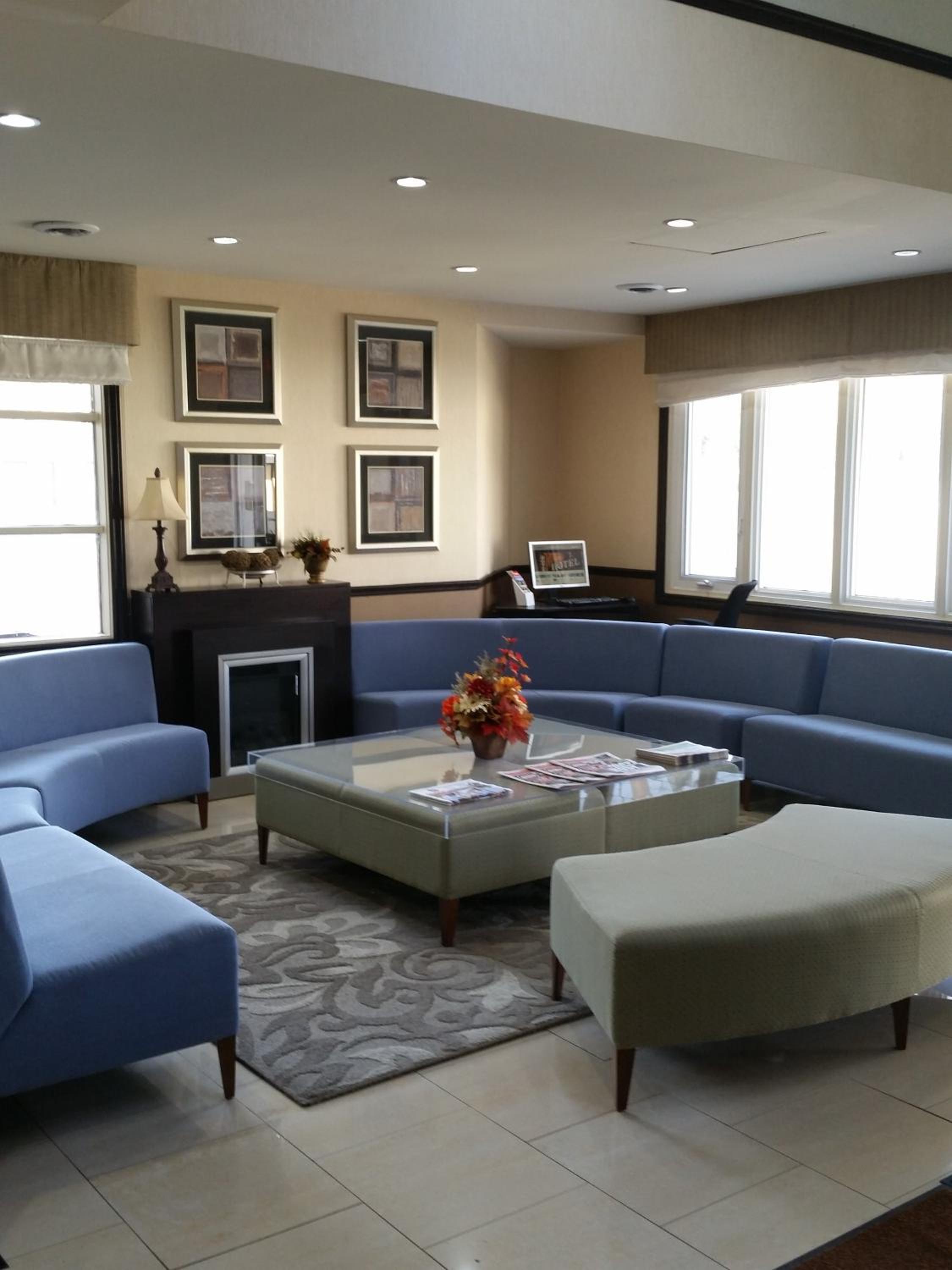 Brockville Vacations - Super 8 by Wyndham Brockville - Property Image 23