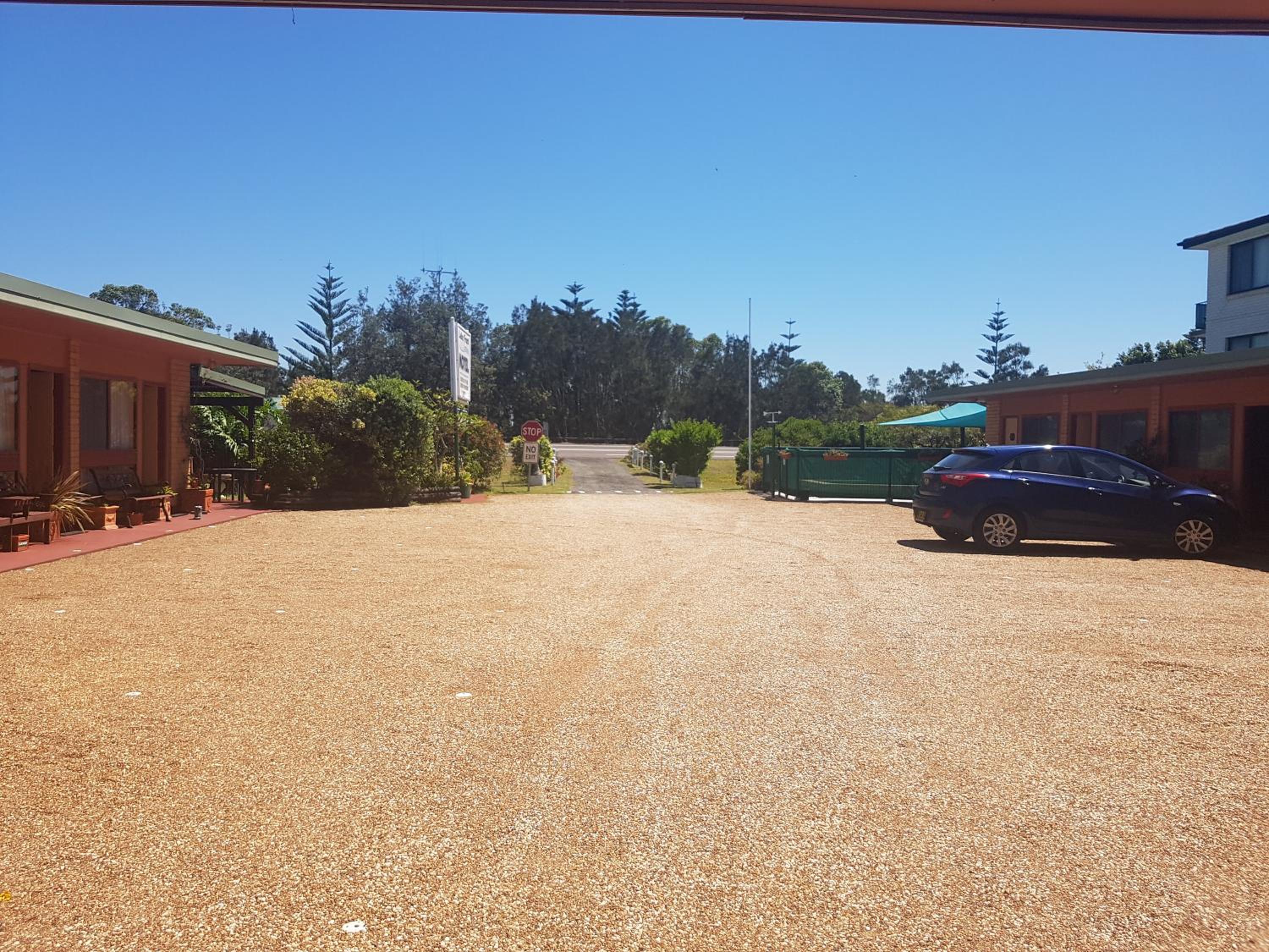 Lake Front Motel