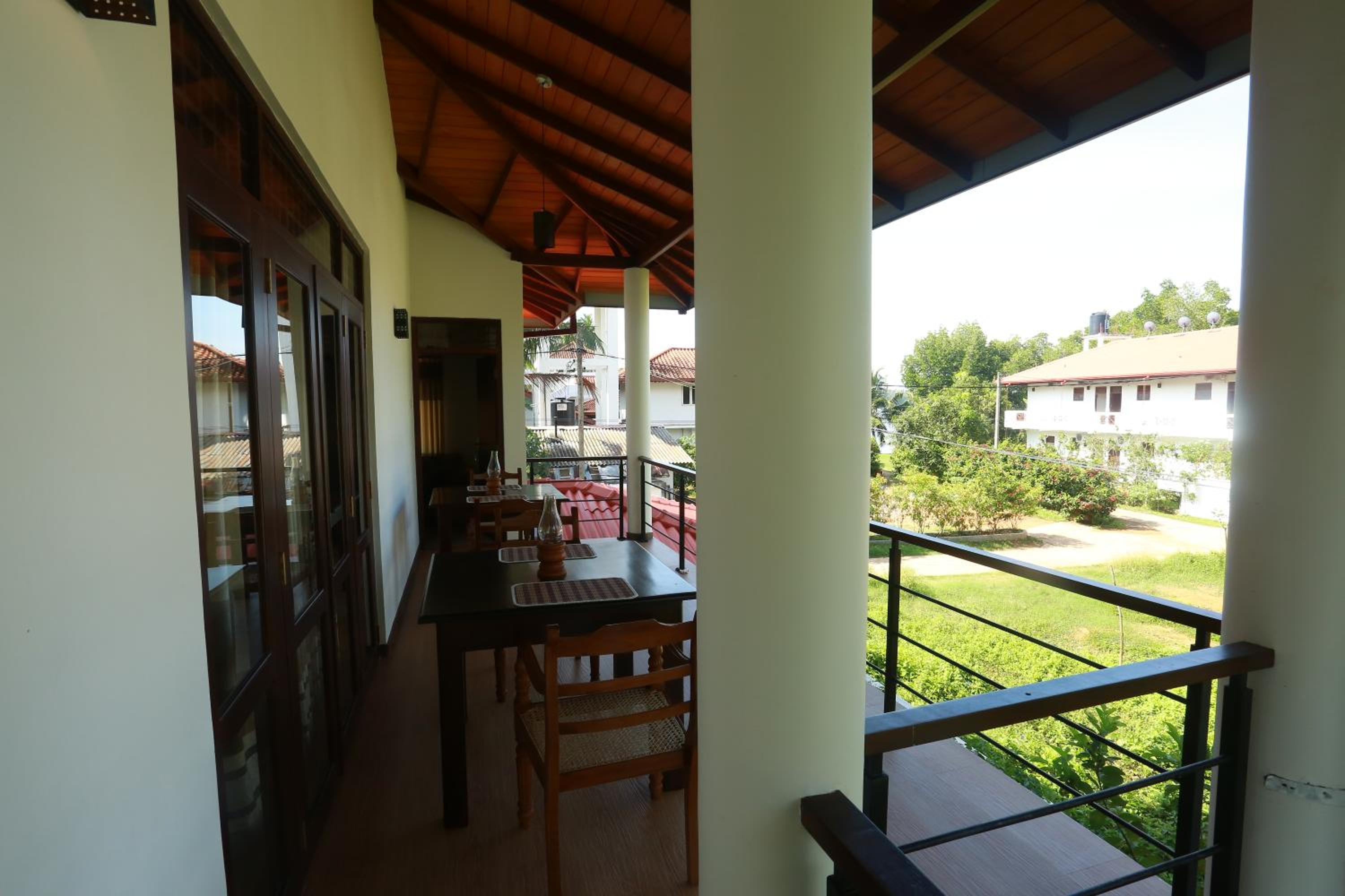 River Breeze Villa Bentota