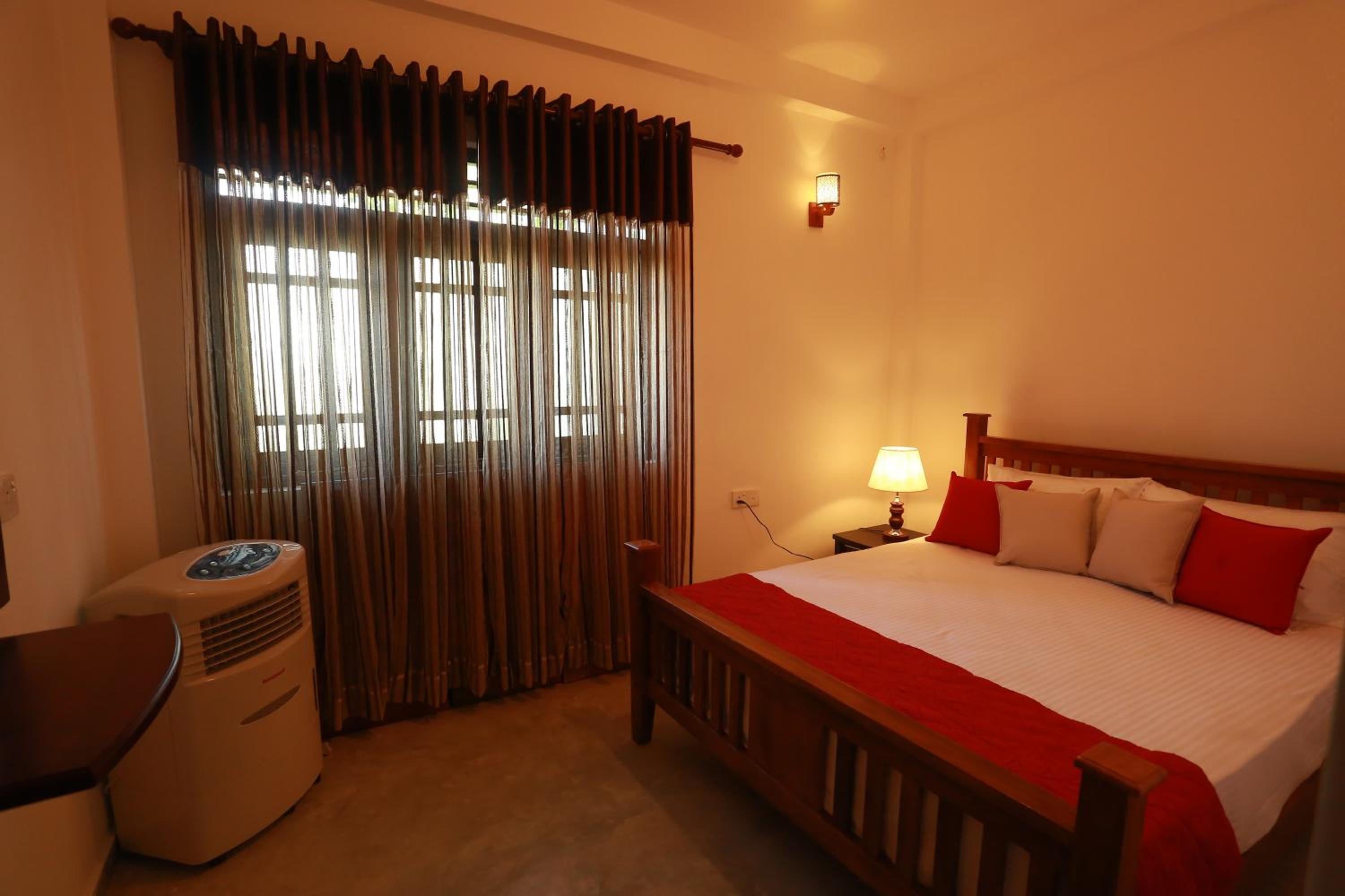 River Breeze Villa Bentota
