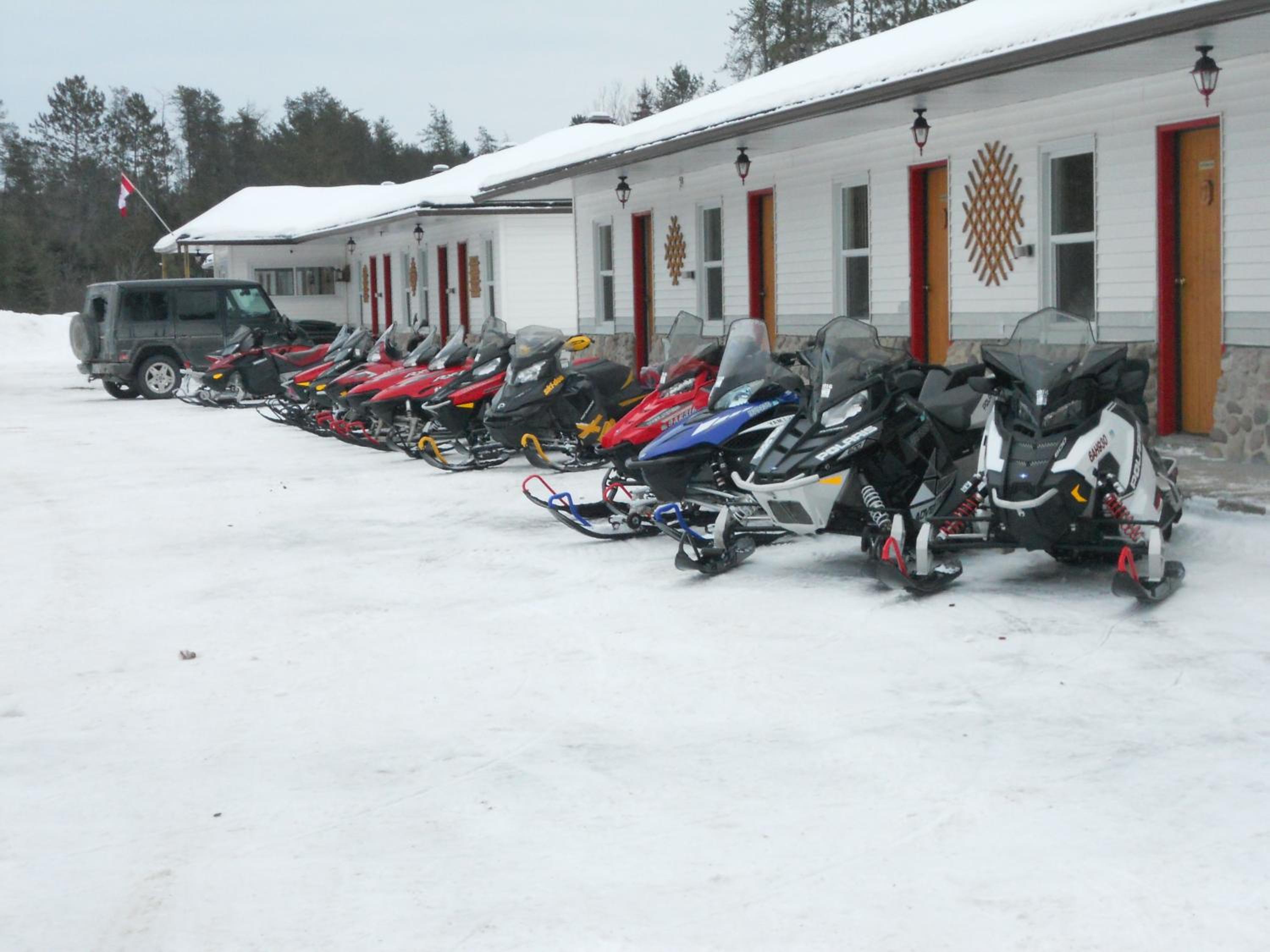 Deep River Motel