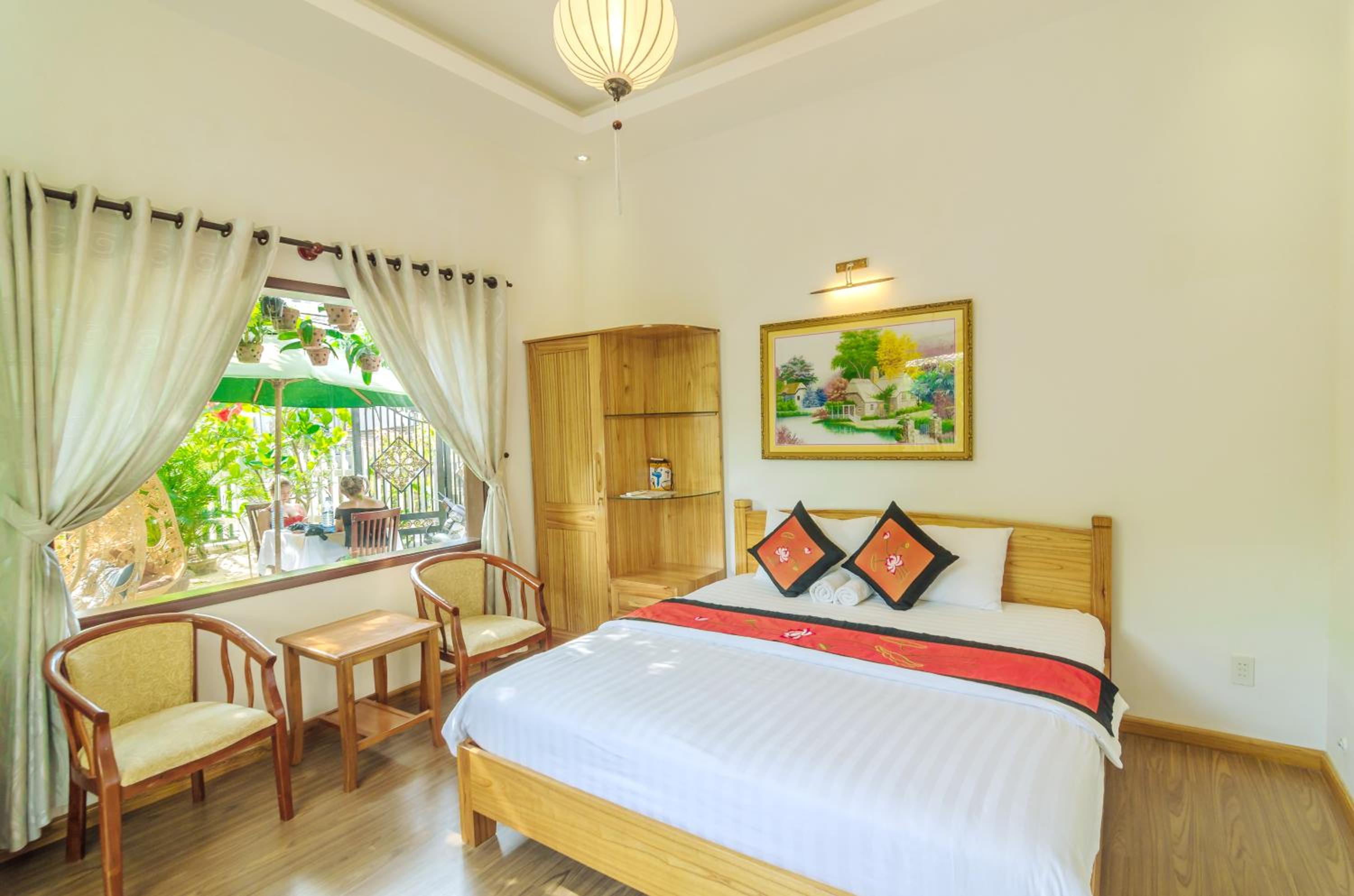 Tue Tam Garden Villa
