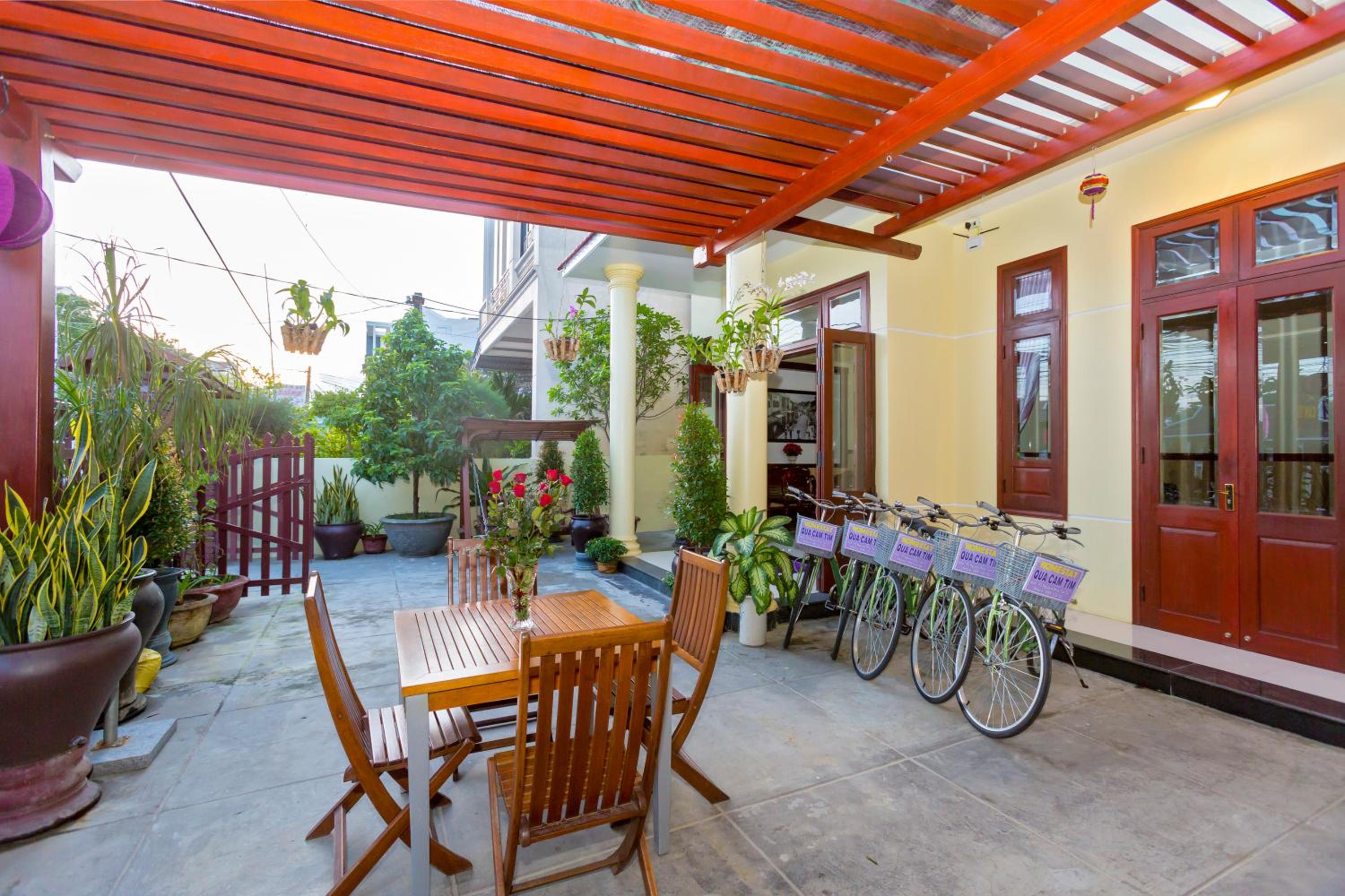 Qua Cam Tim Homestay
