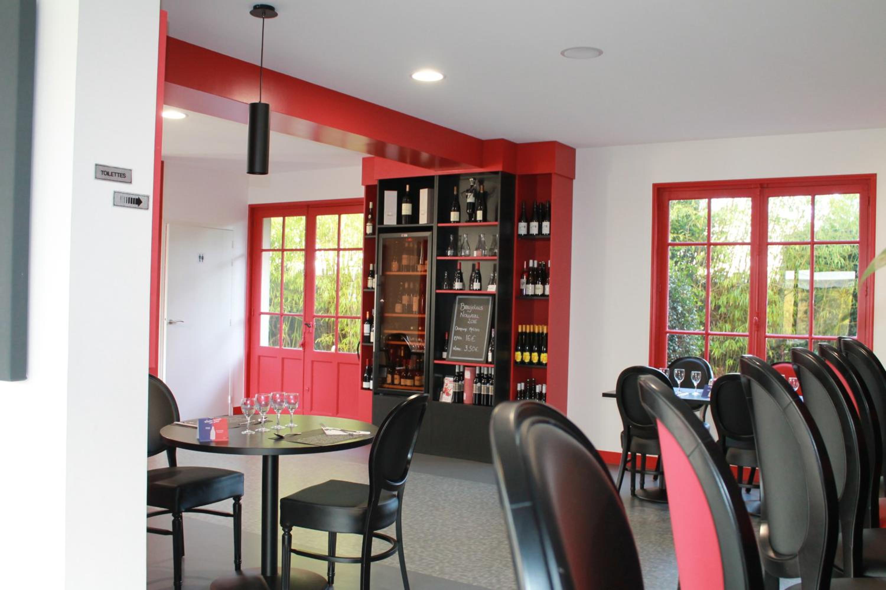 restaurant