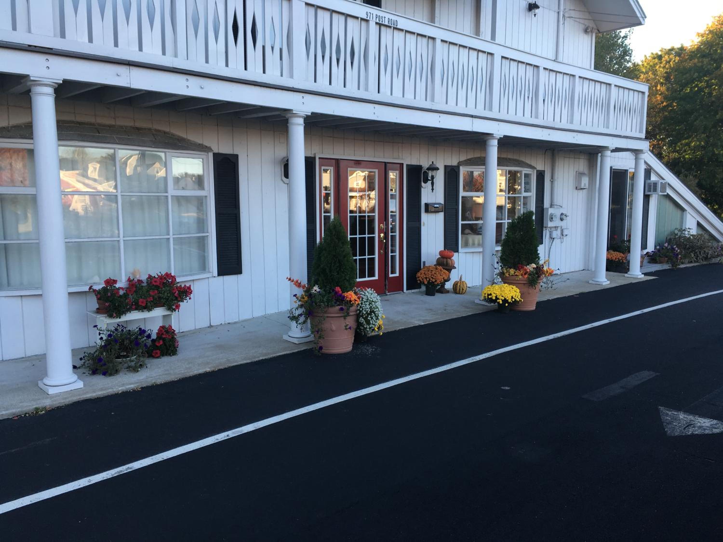 The Beach Rose Inn - Property Image 3