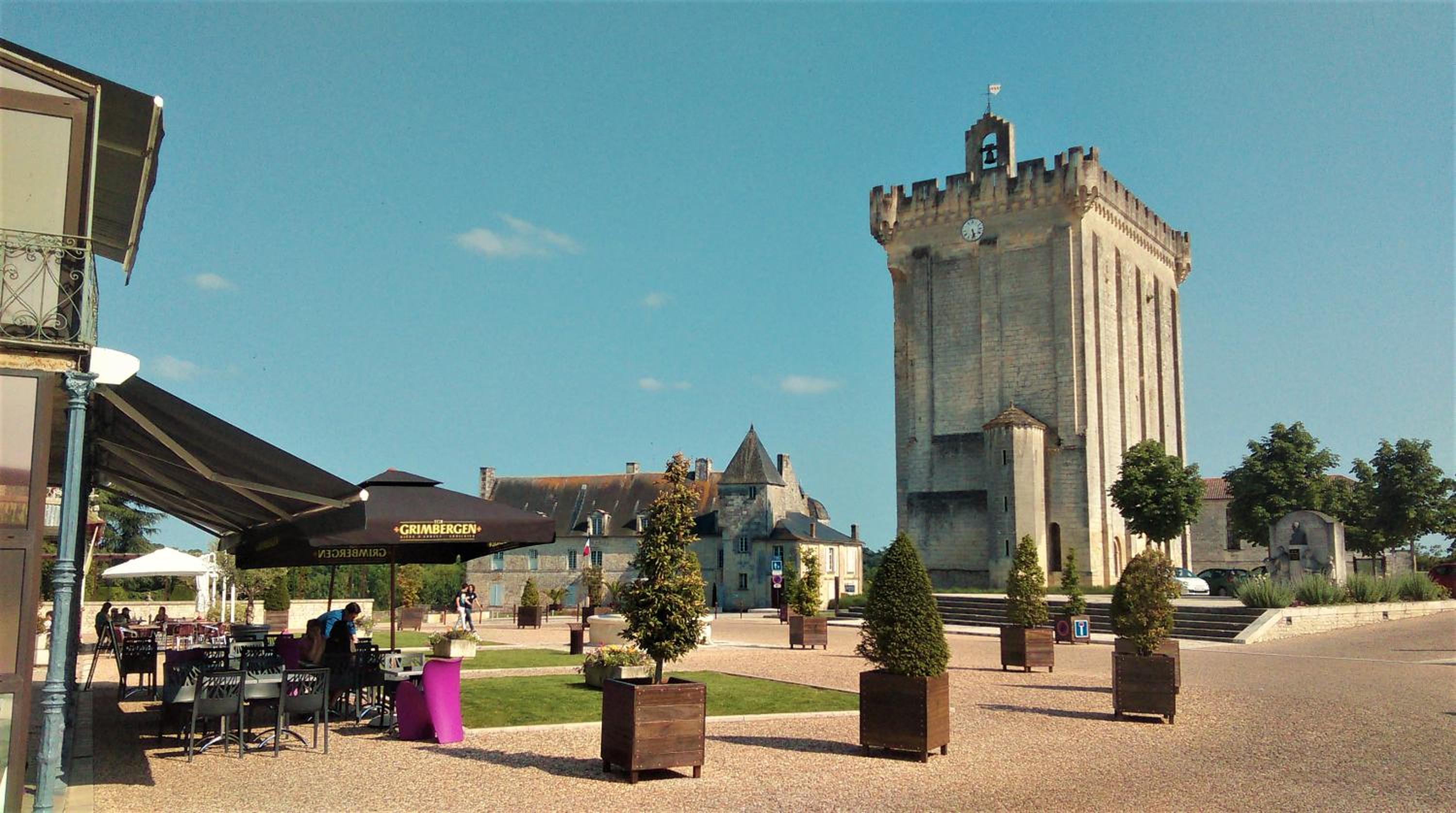 Photo 12