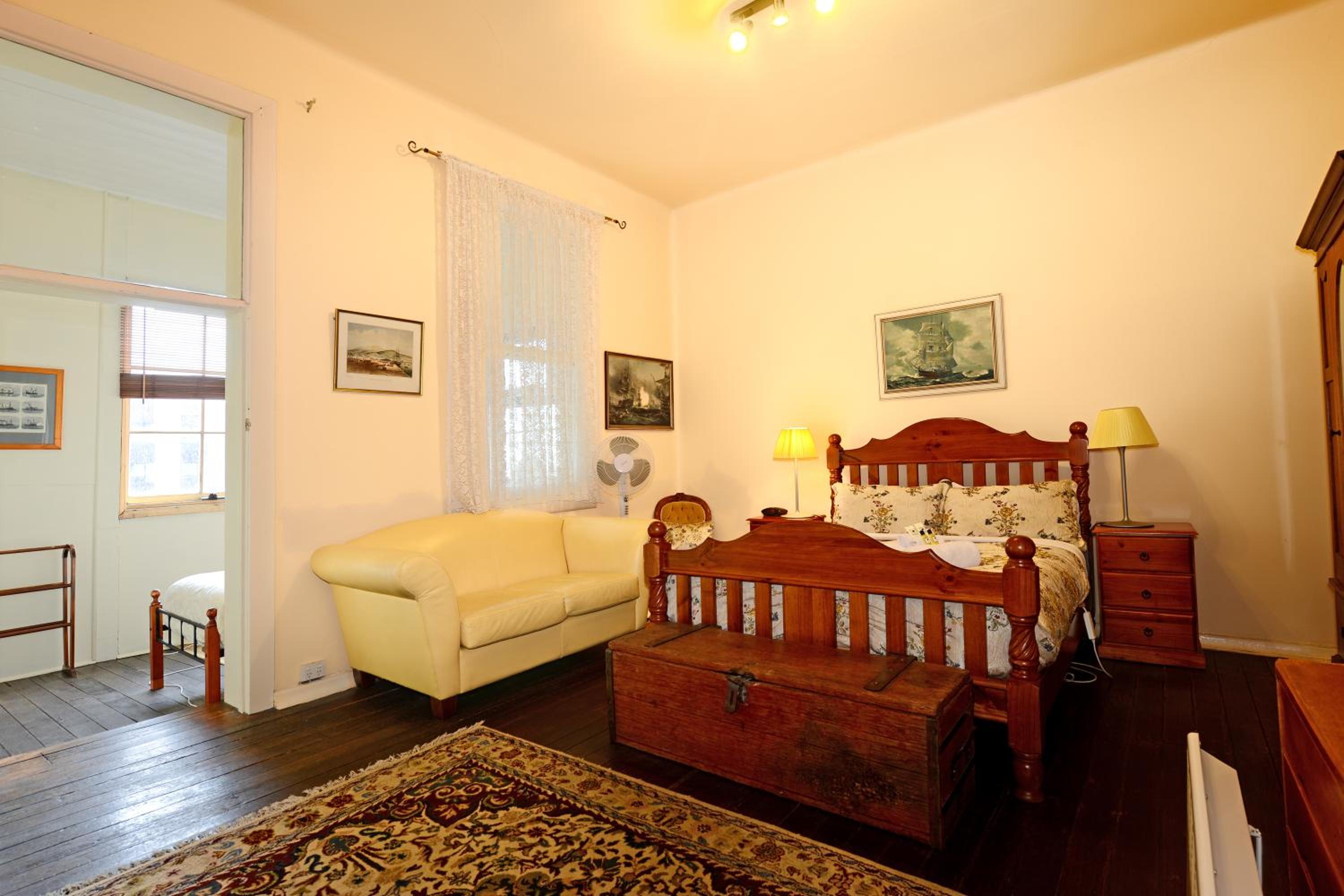 Edinburgh Gallery Bed & Breakfast