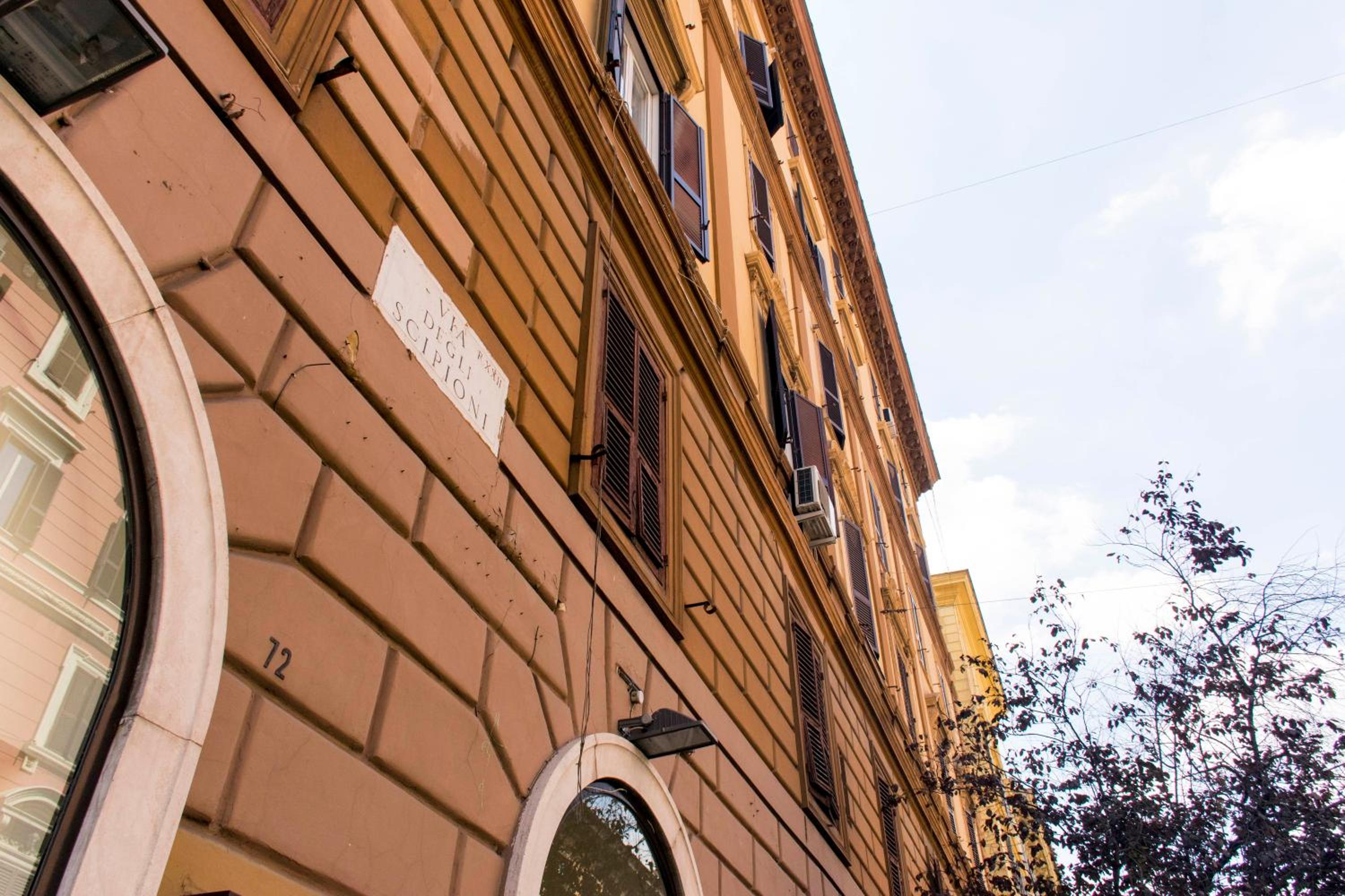 Vatican Scipioni Charming Studio relaxing and patio