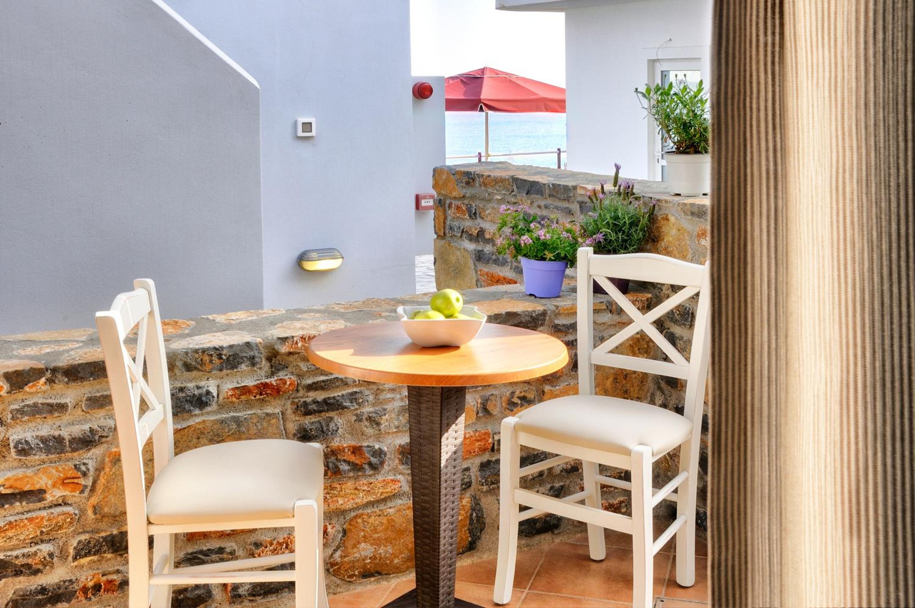 Myrtos Mare Suites