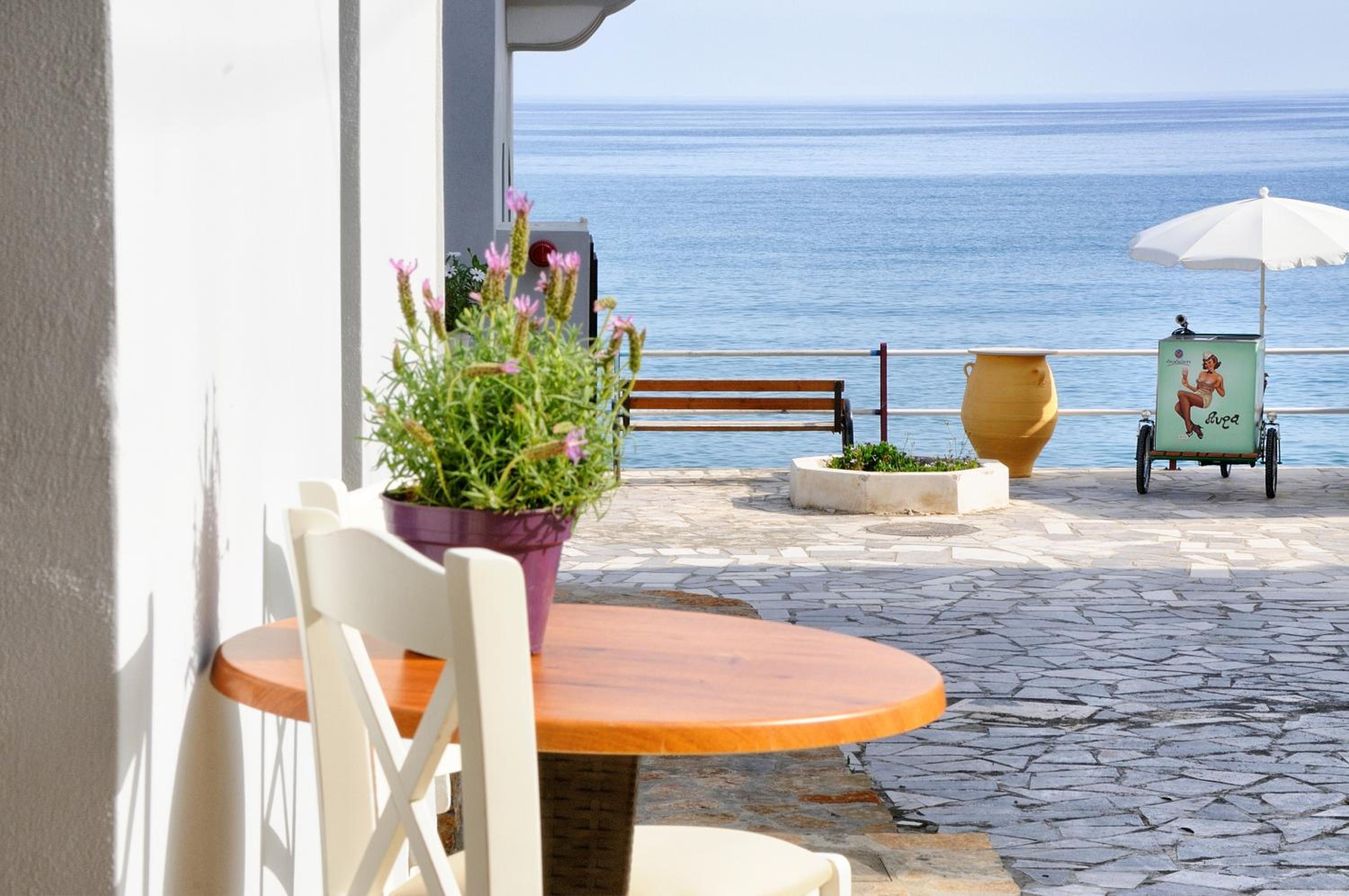 Myrtos Mare Suites