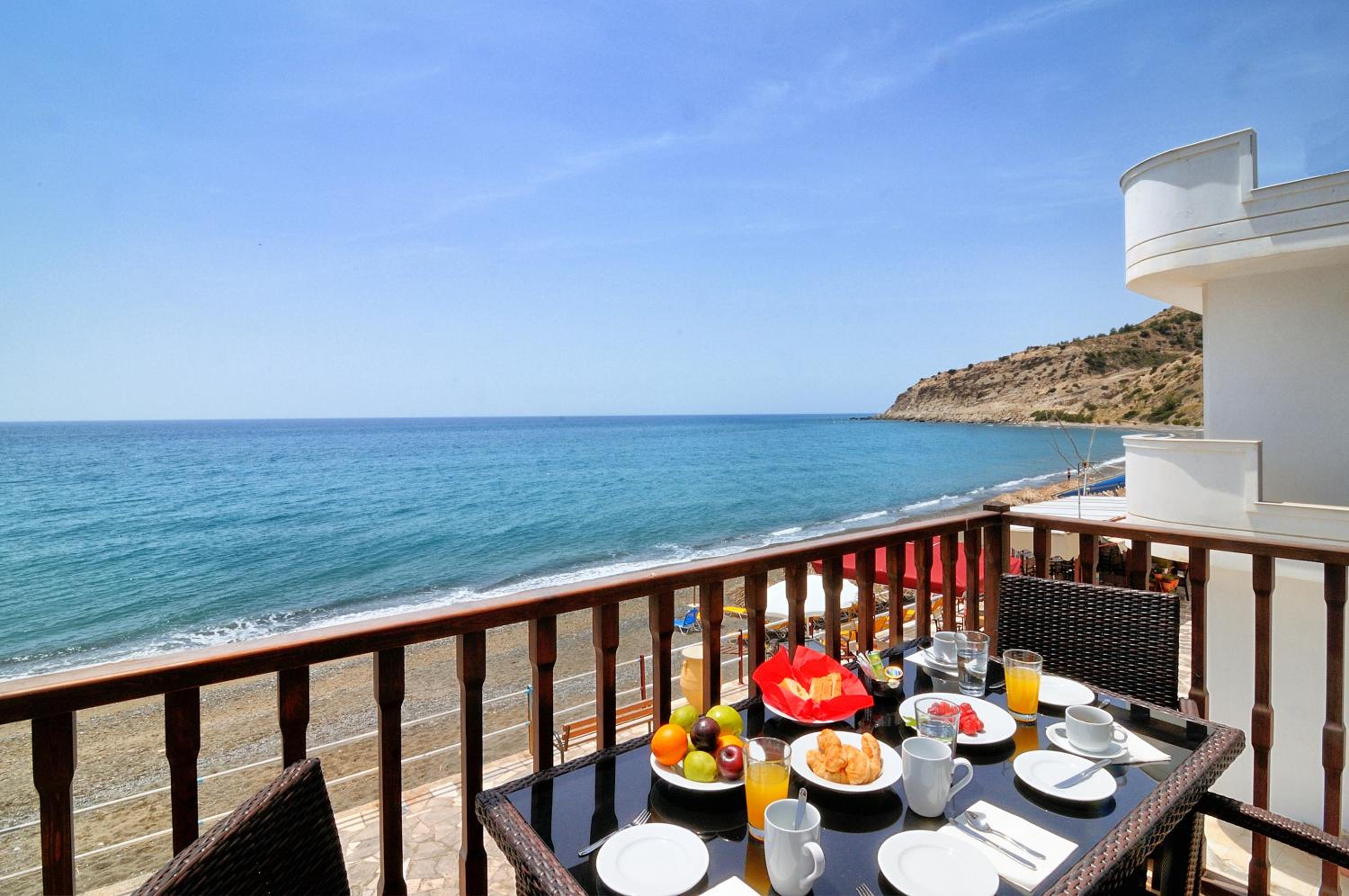Myrtos Mare Suites