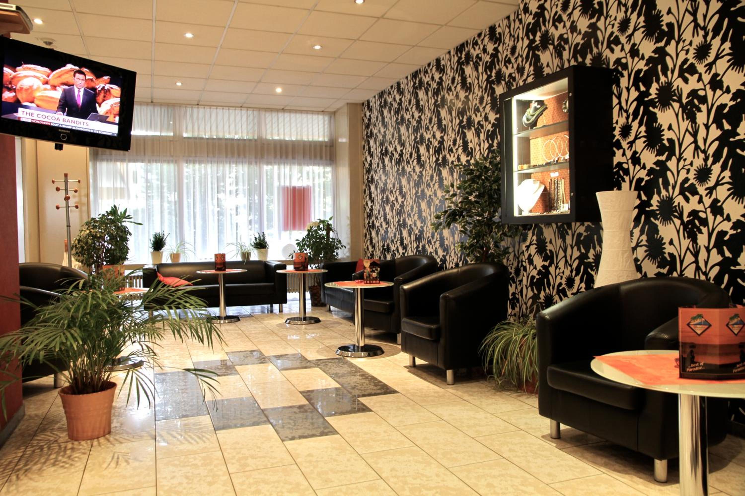 Opal Hotel - Property Image 35