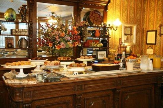 Gunn House Hotel