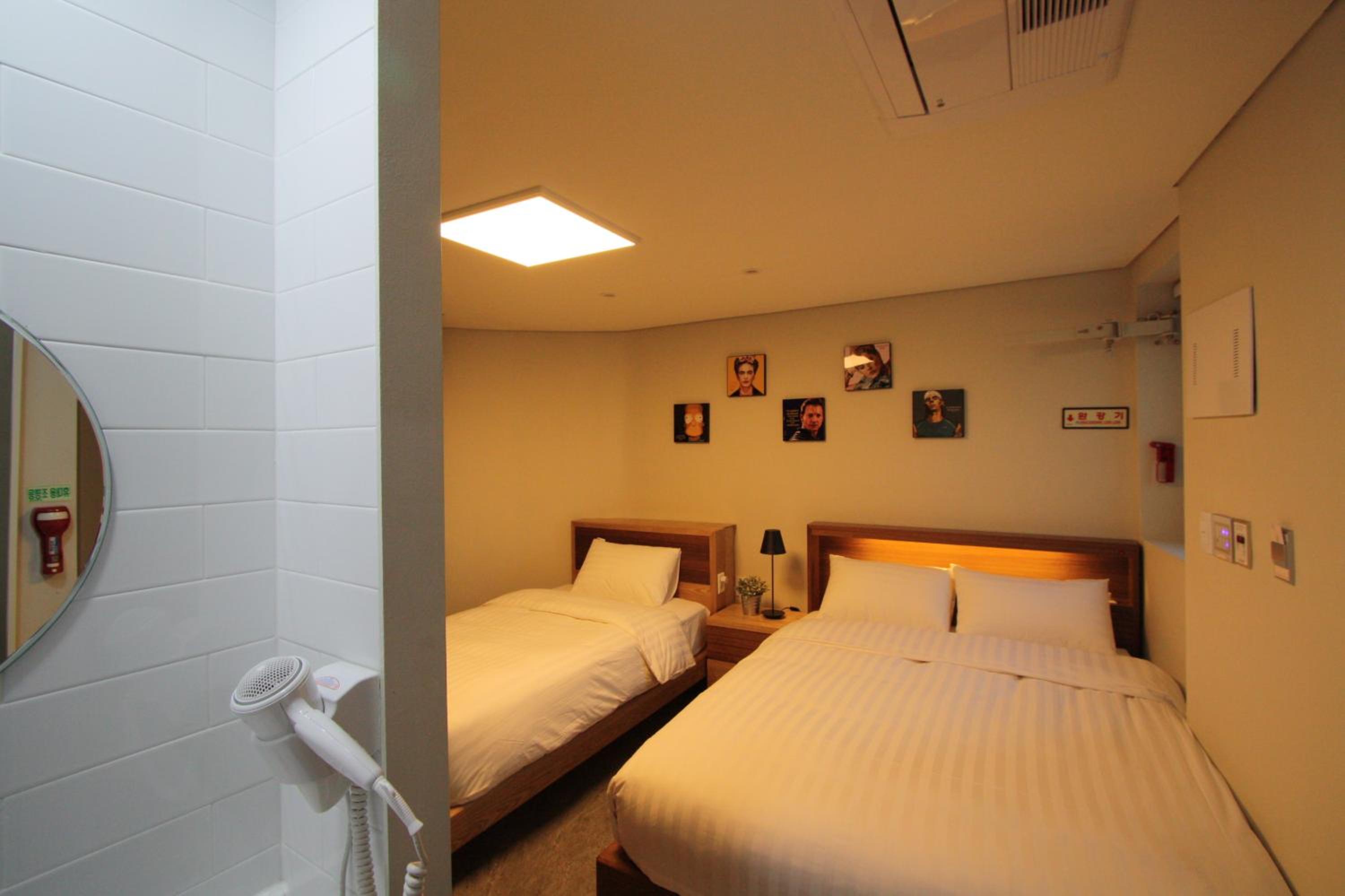 Nabi Hostel
