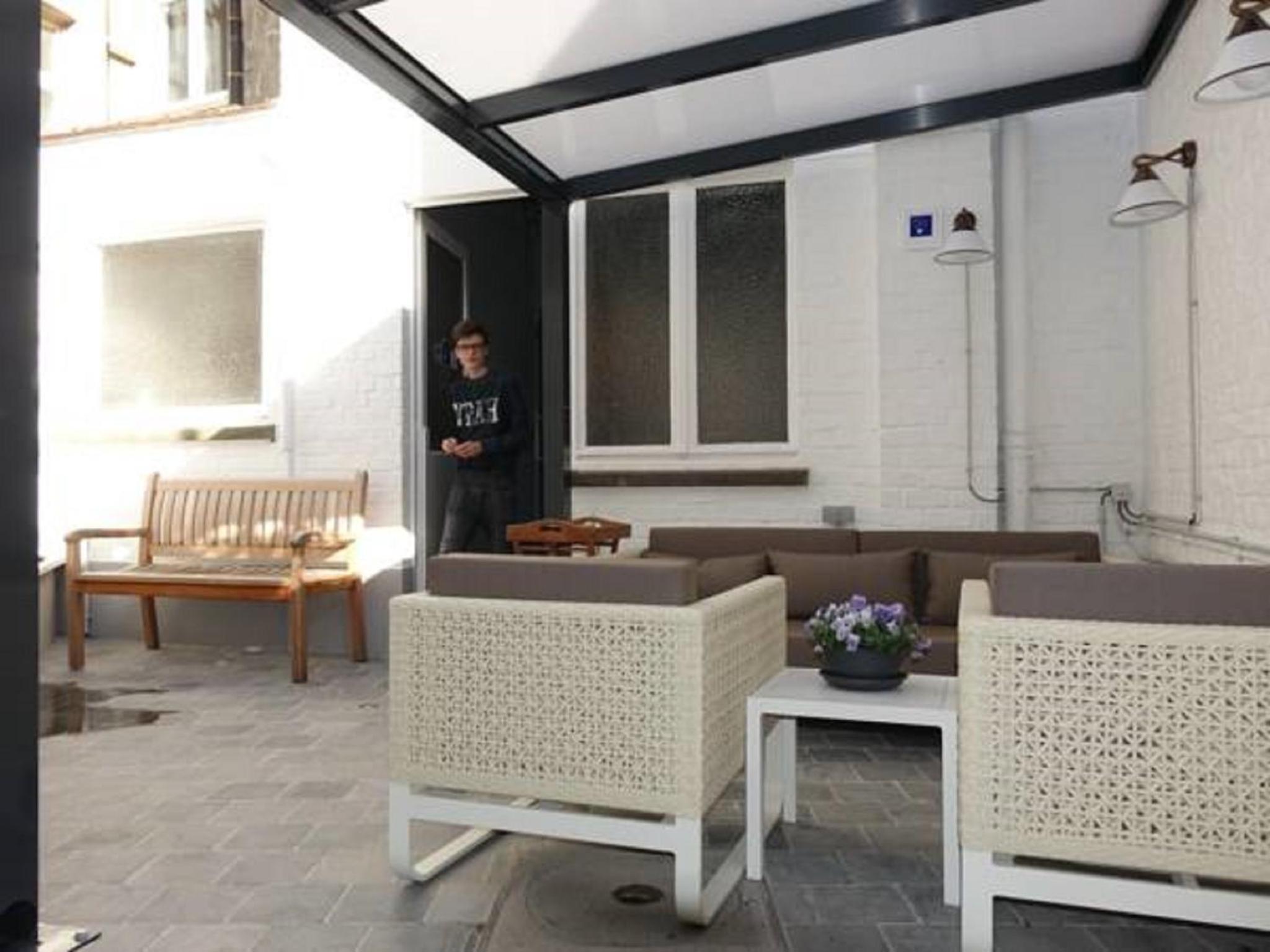 J and R Brussels City Apartment